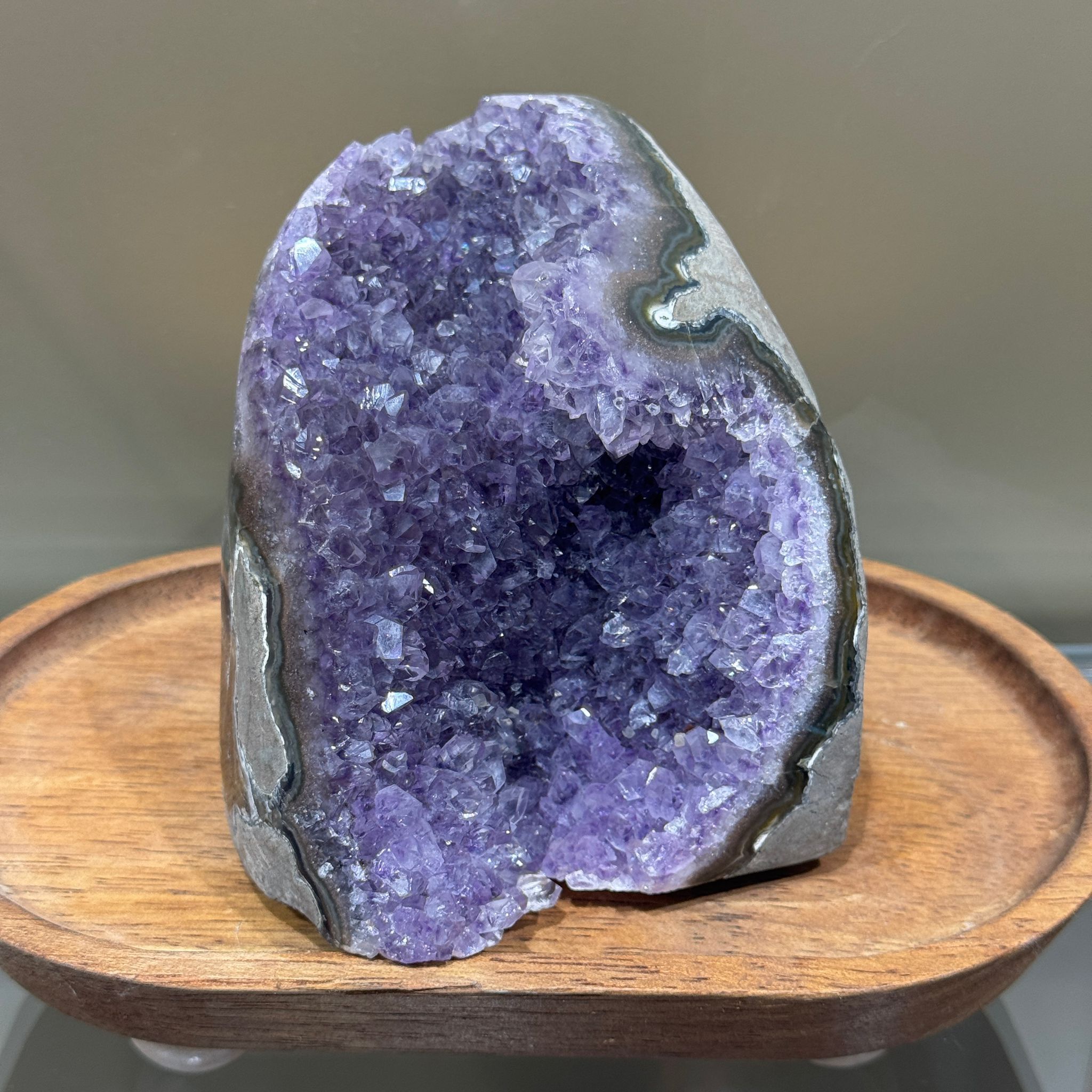 HKHF1222-092 紫水晶洞靠山-6  (A90)