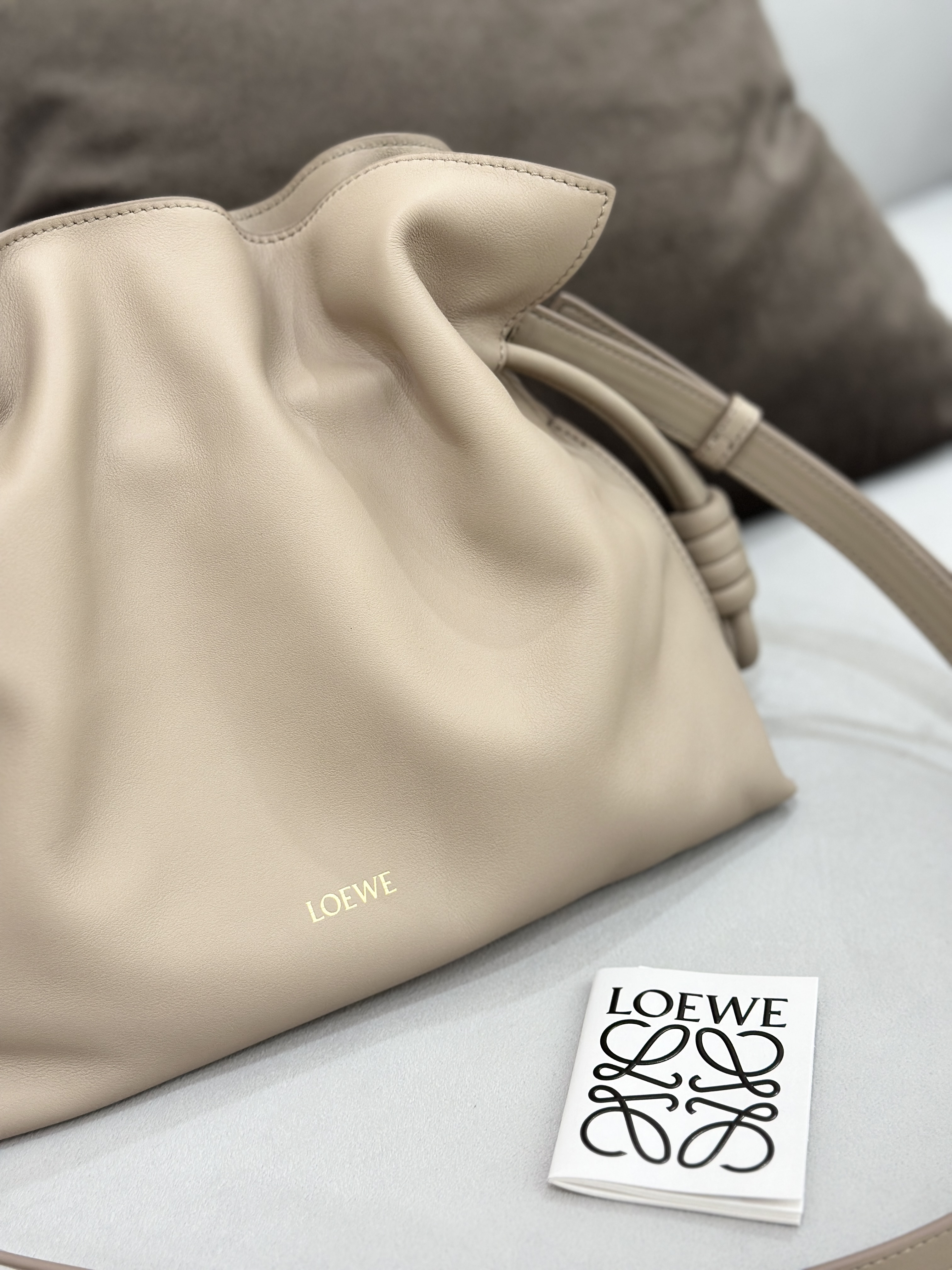 LOEWE Flamenco Clutch