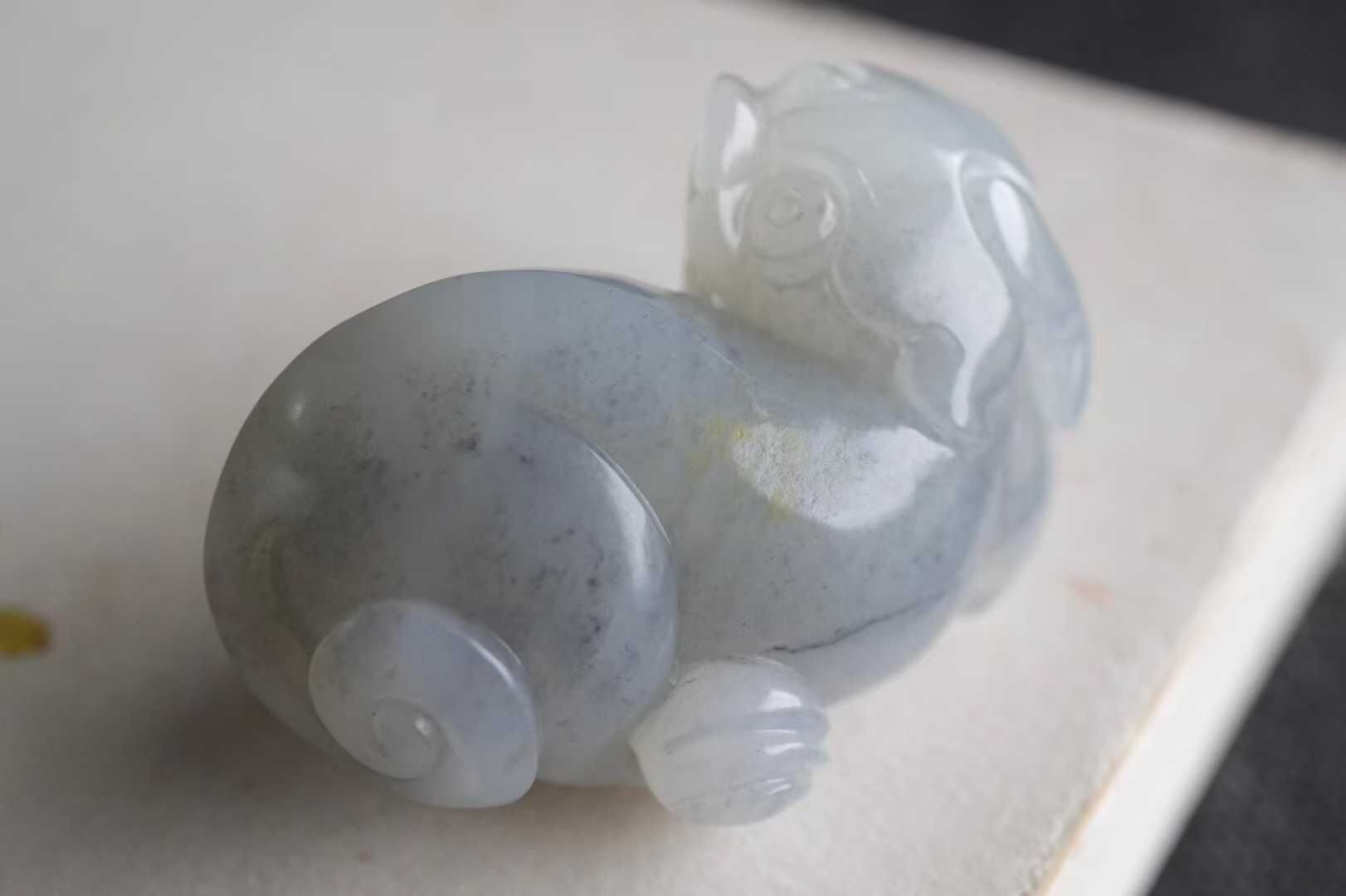 1218453 和田玉青花籽料帶皮“瑞獸貔貅”掛件