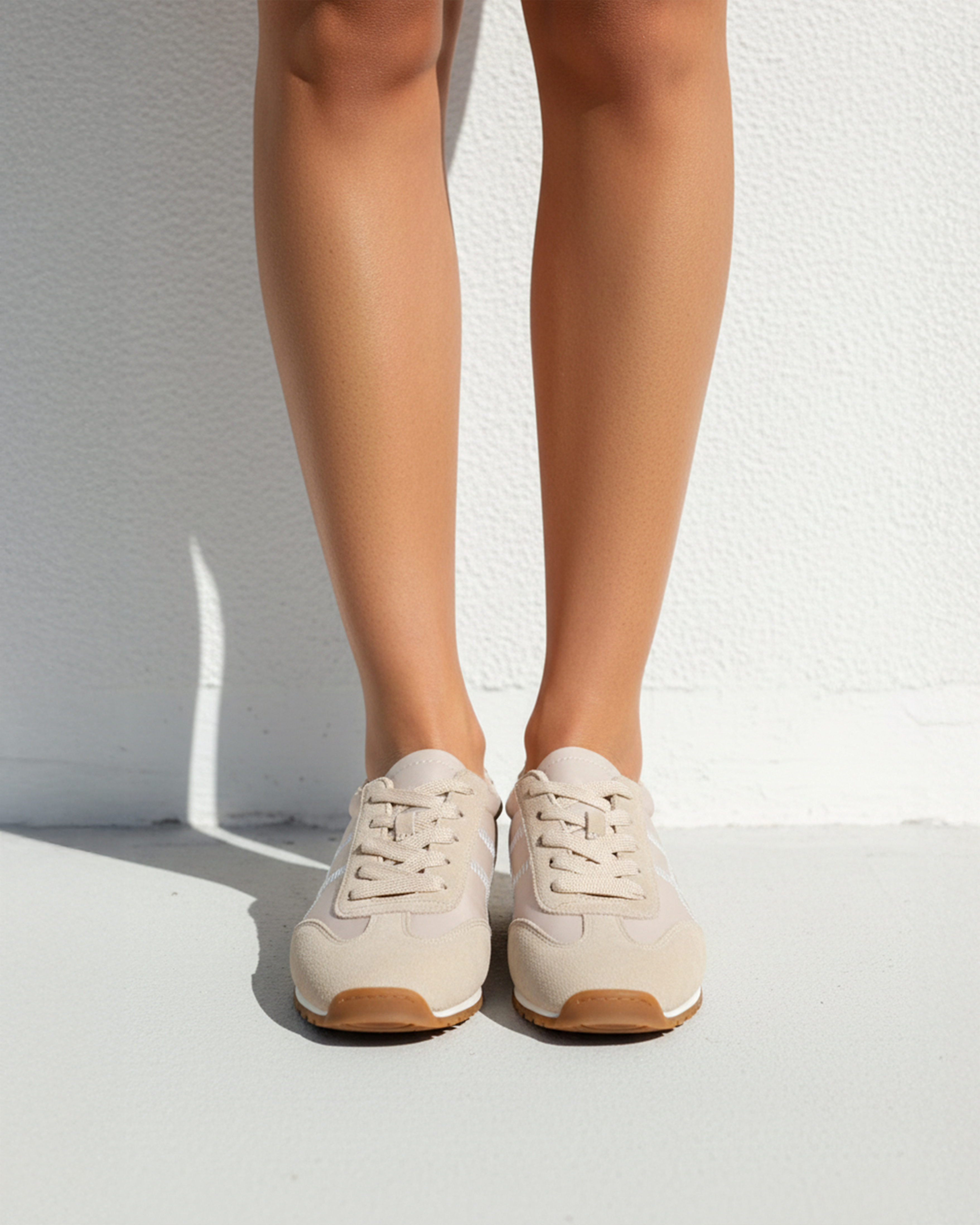 Creamy 霧面拼接慢跑鞋