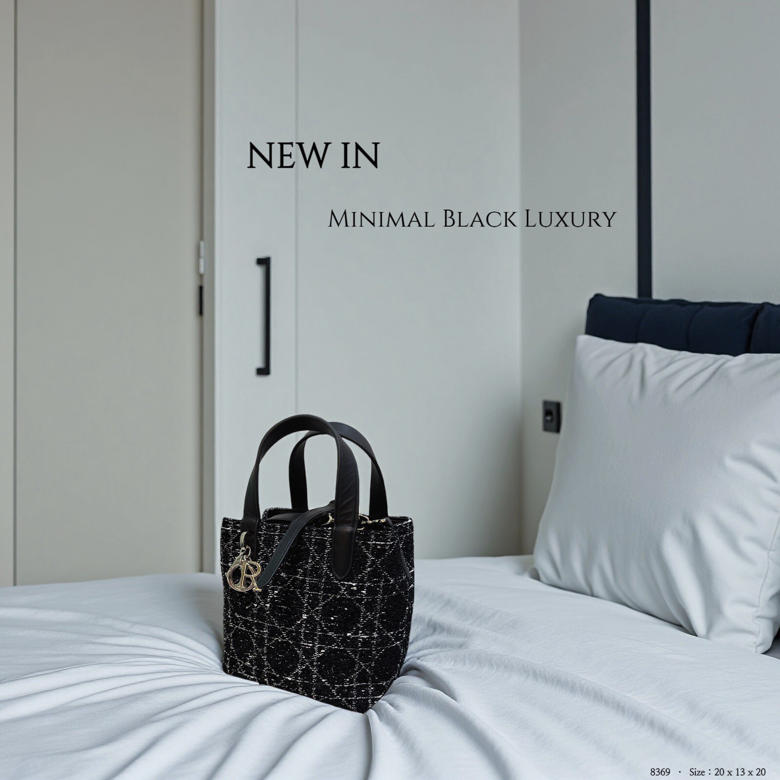 8369  韓國真皮毛呢金屬字母手提包