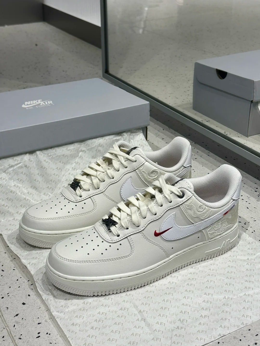 男鞋 NIKE AIR FORCE 1 '07 'CNY' 白紅 馬年 新年 刺繡 皮革 休閒鞋【IQ1119-011】AF1