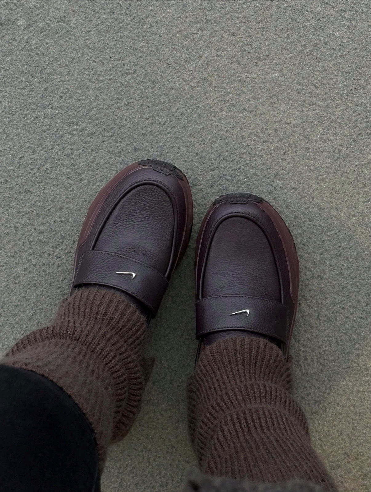 NIKE W AIR MAX PHENOMENA SWDC 樂福鞋 酒紅 反光 金屬小勾 女鞋 IM8814-600 / 預購