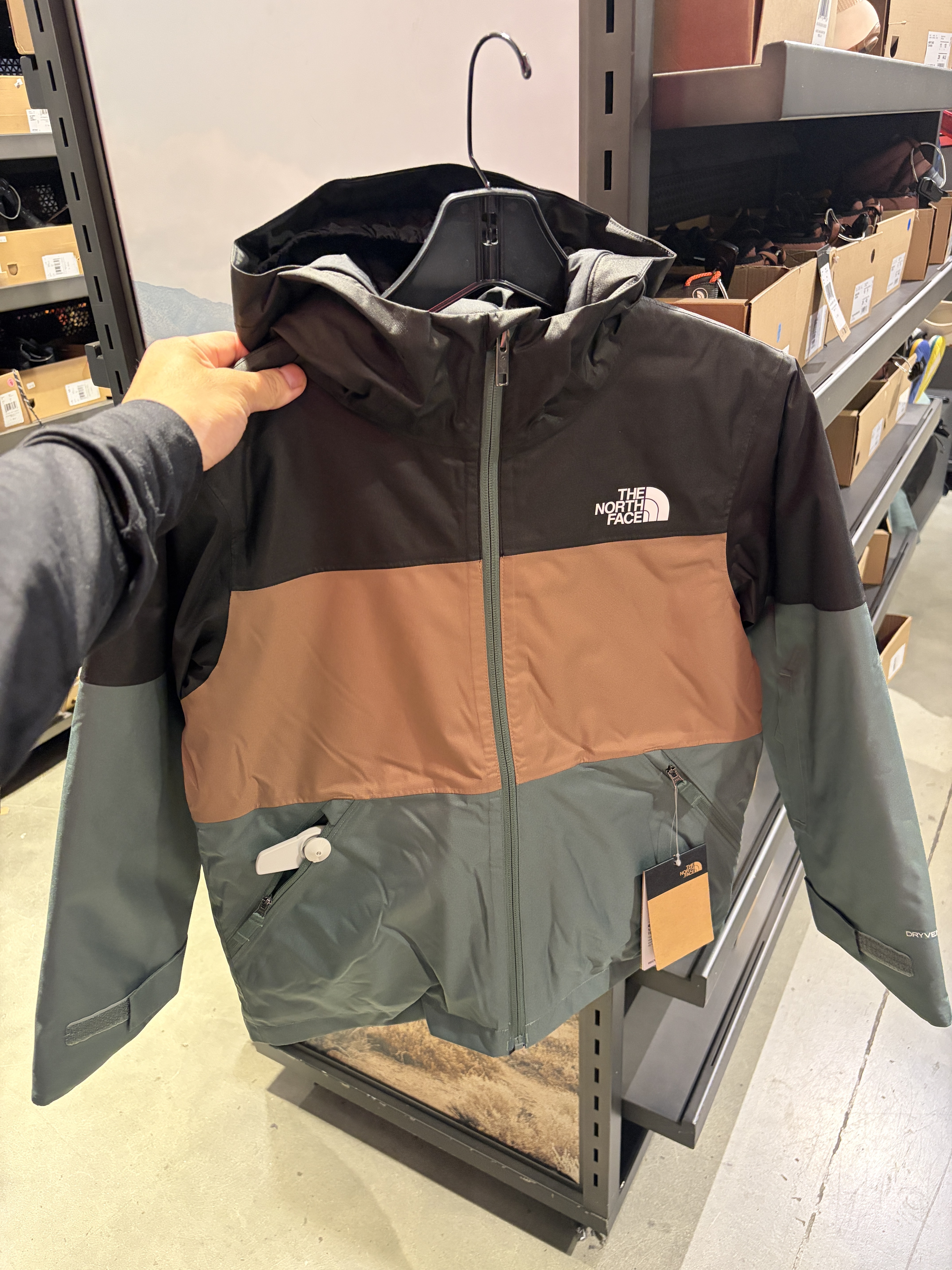 THE NORTH FACE 大童 厚發熱棉 防風 防水 多功能 滑雪外套 (可日常穿) (2色)