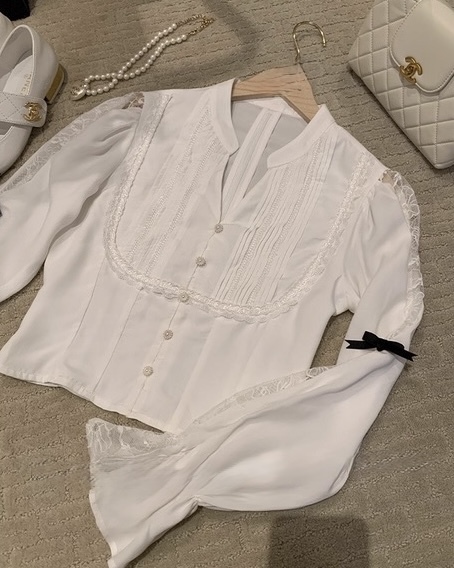 設計師家側邊拼接蕾絲透膚感襯衫