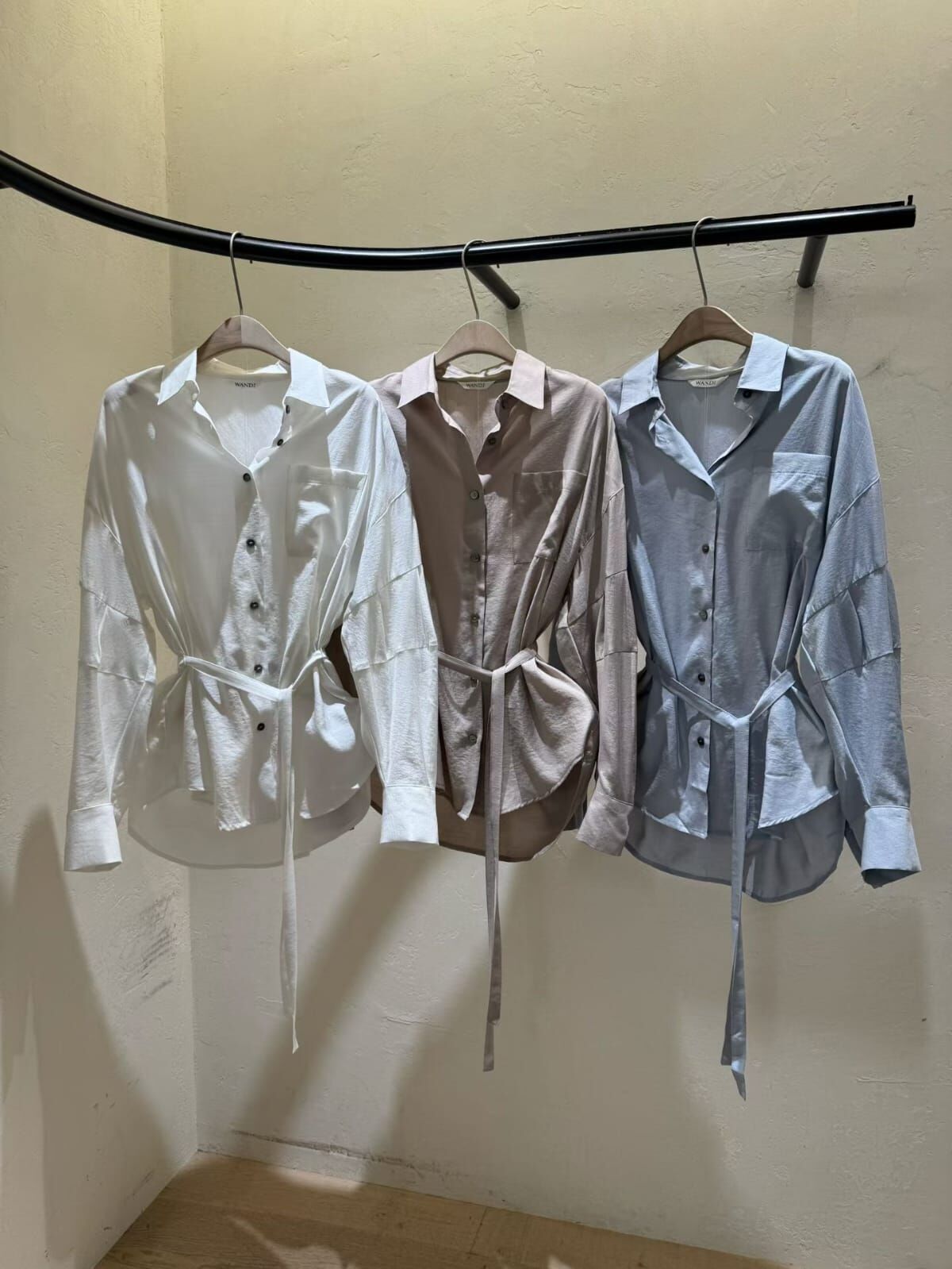 WJ5336 泡泡袖綁繩恤衫 *特價* (優惠碼同充值購物金不適用)