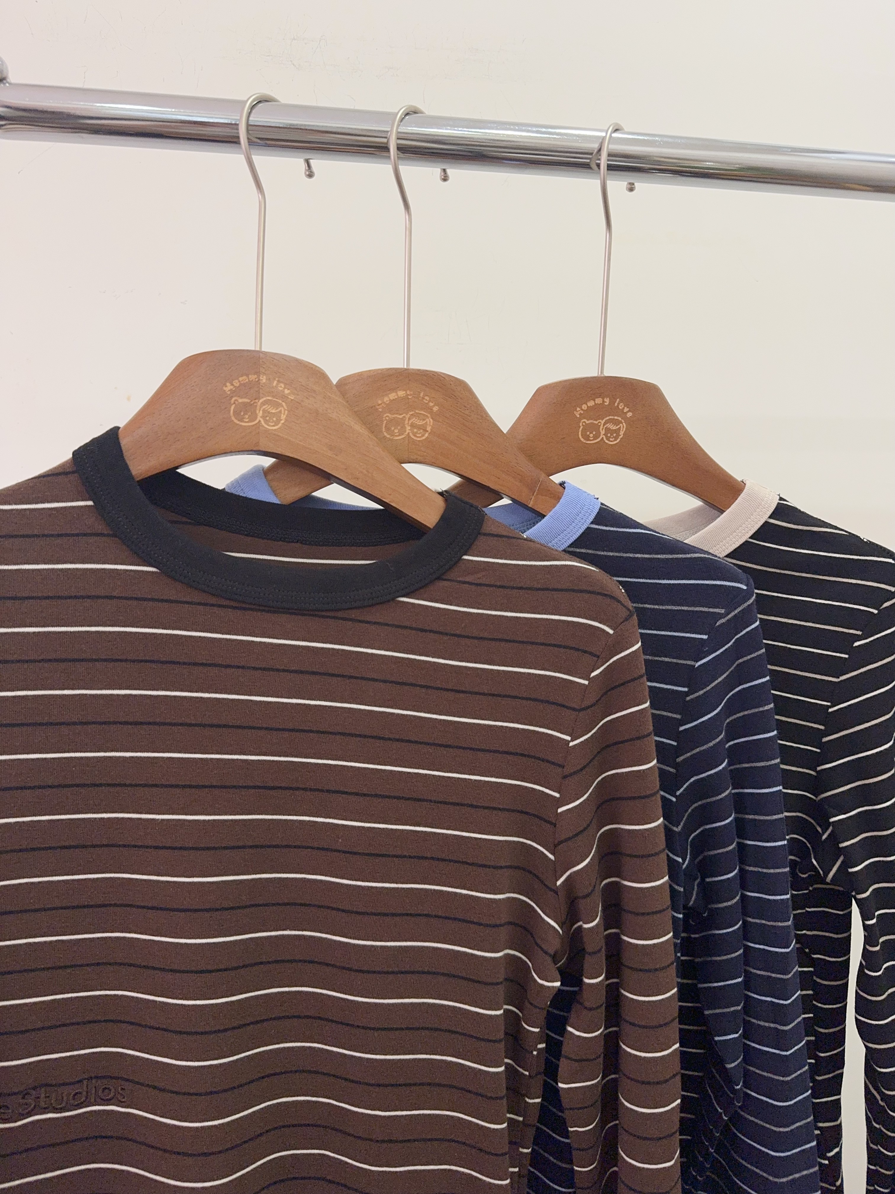 2065面膜家-撞色圓領打底上衣