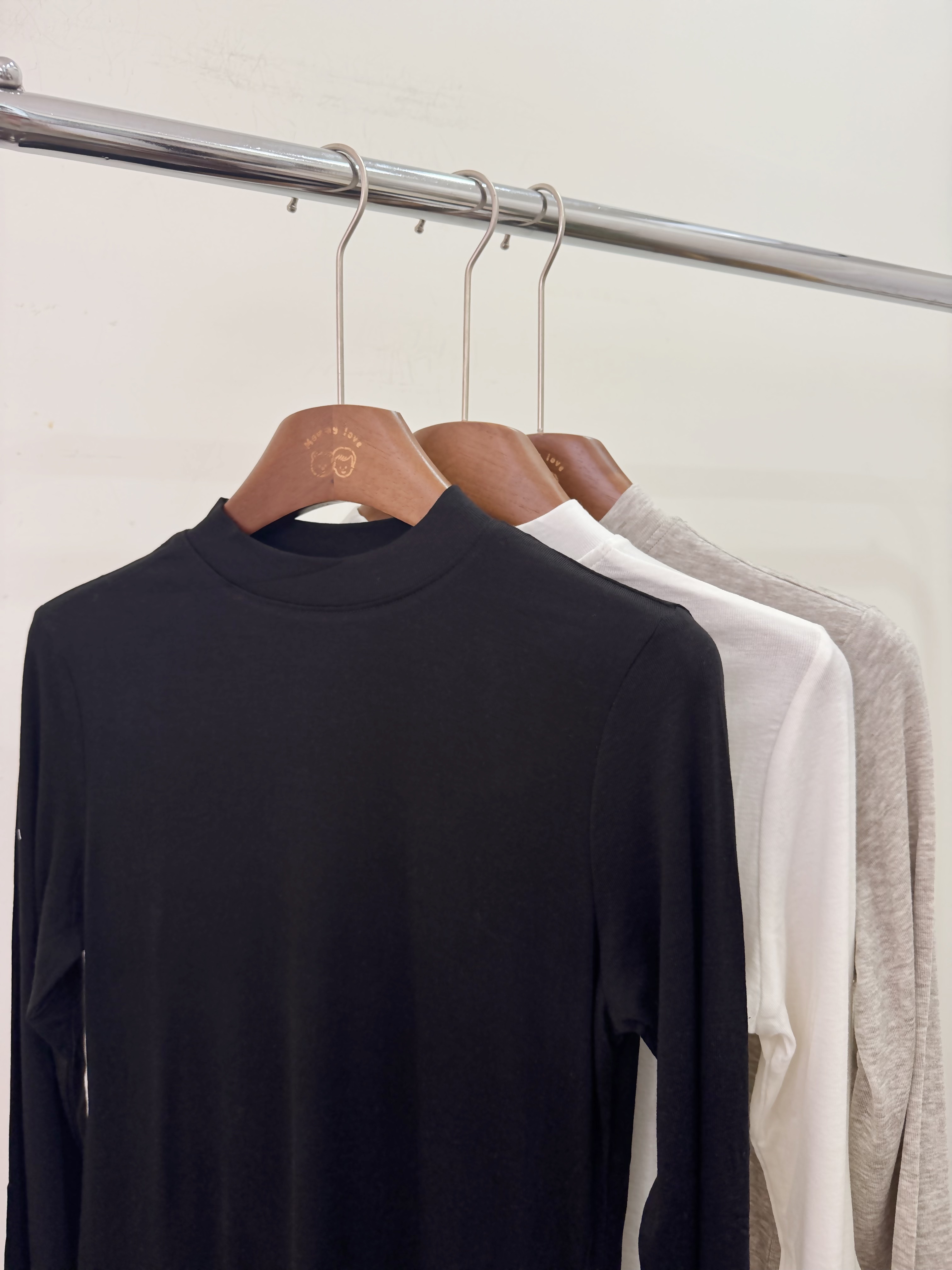 2012面膜家-天絲超彈打底上衣