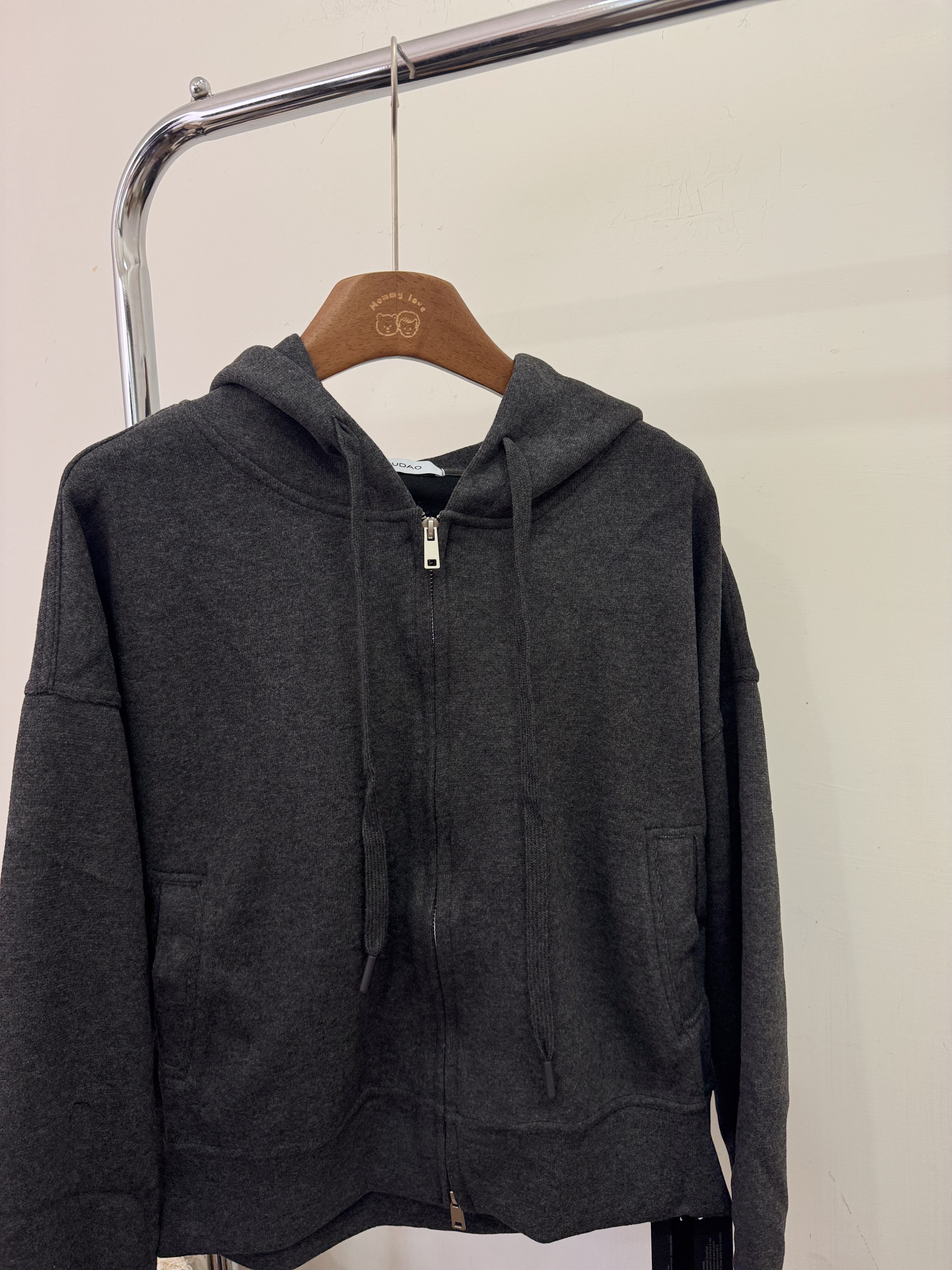 TX52136牛奶絲連帽外套(深灰)