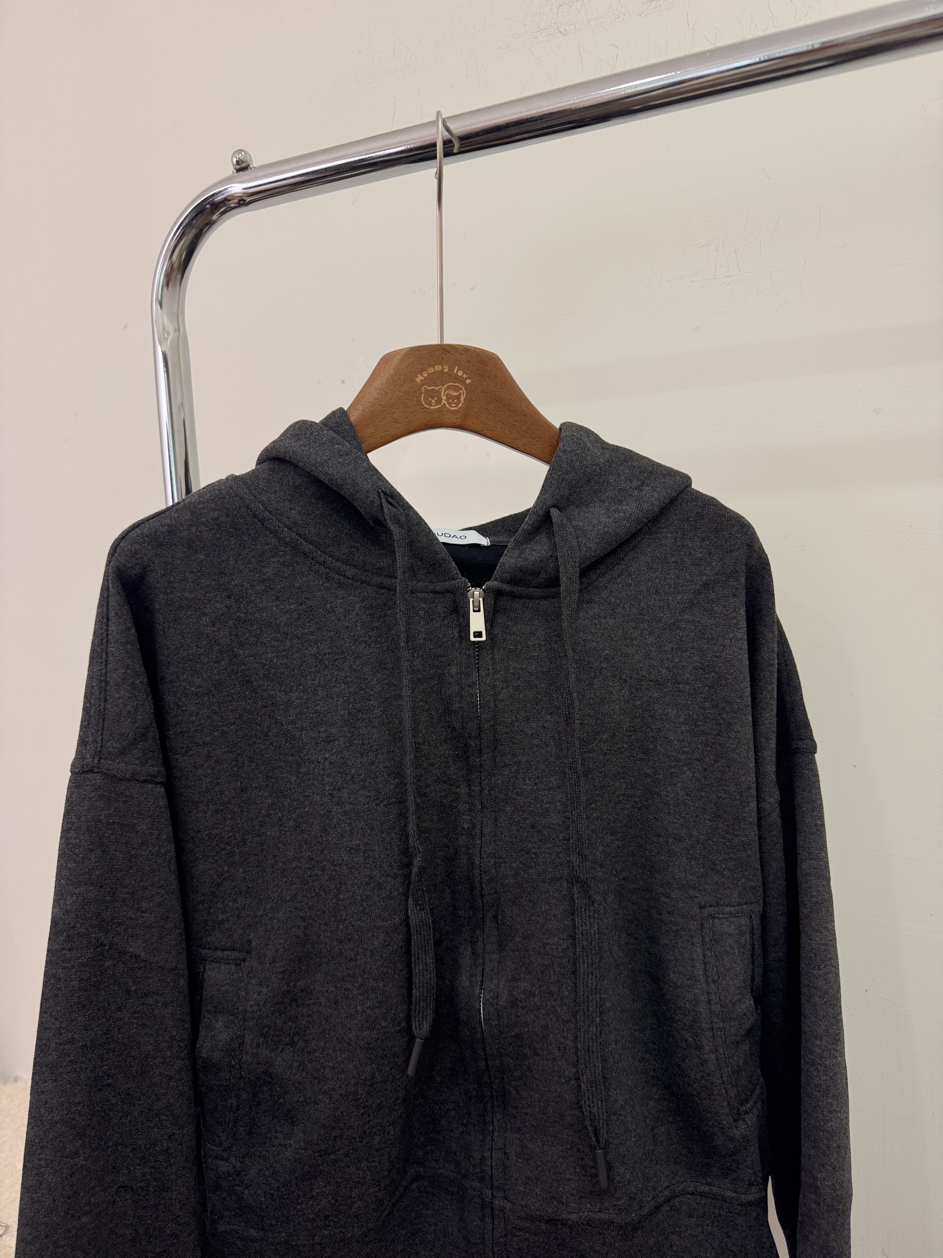 TX52136牛奶絲連帽外套(深灰)