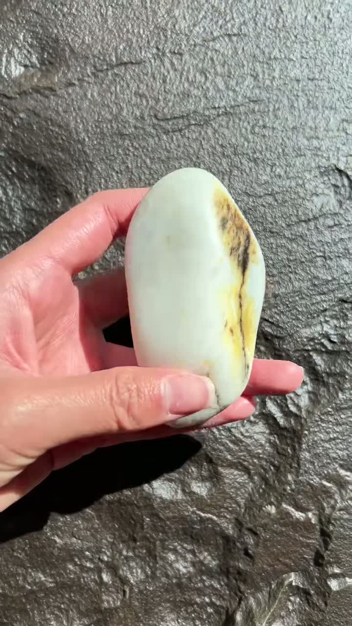 1218767 和田玉籽料原籽