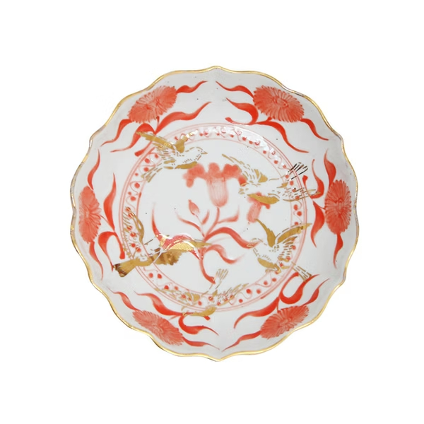 amabro-NAMASU 深皿，鬱金香文輪花款，1600年代，荷蘭流行著鬱金香，花朵上方加上鳥群