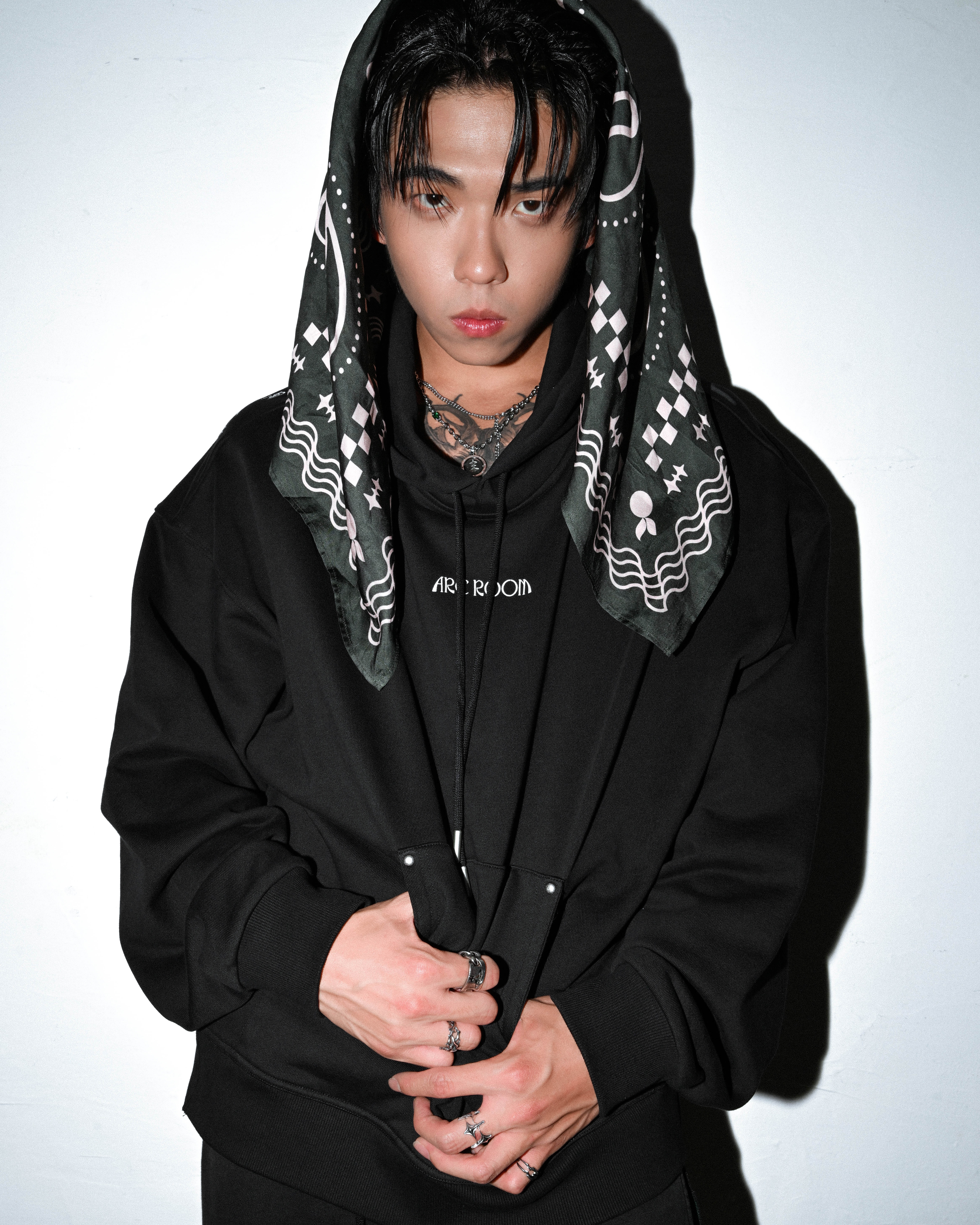 STELLAR BONE LOGO HOODIE - BLACK