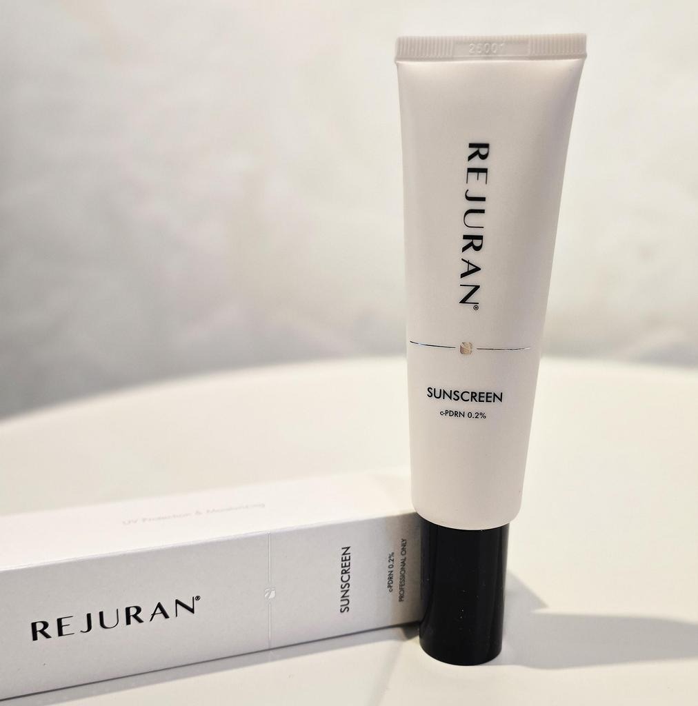 【預購】AKR122304 REJURAN 麗珠蘭｜美容院線升級版｜修復防曬乳 50ml