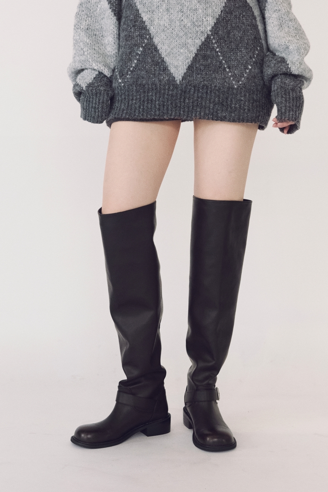 【穿拍樣品】【自帶瘦腿濾鏡】圓頭膝上長靴