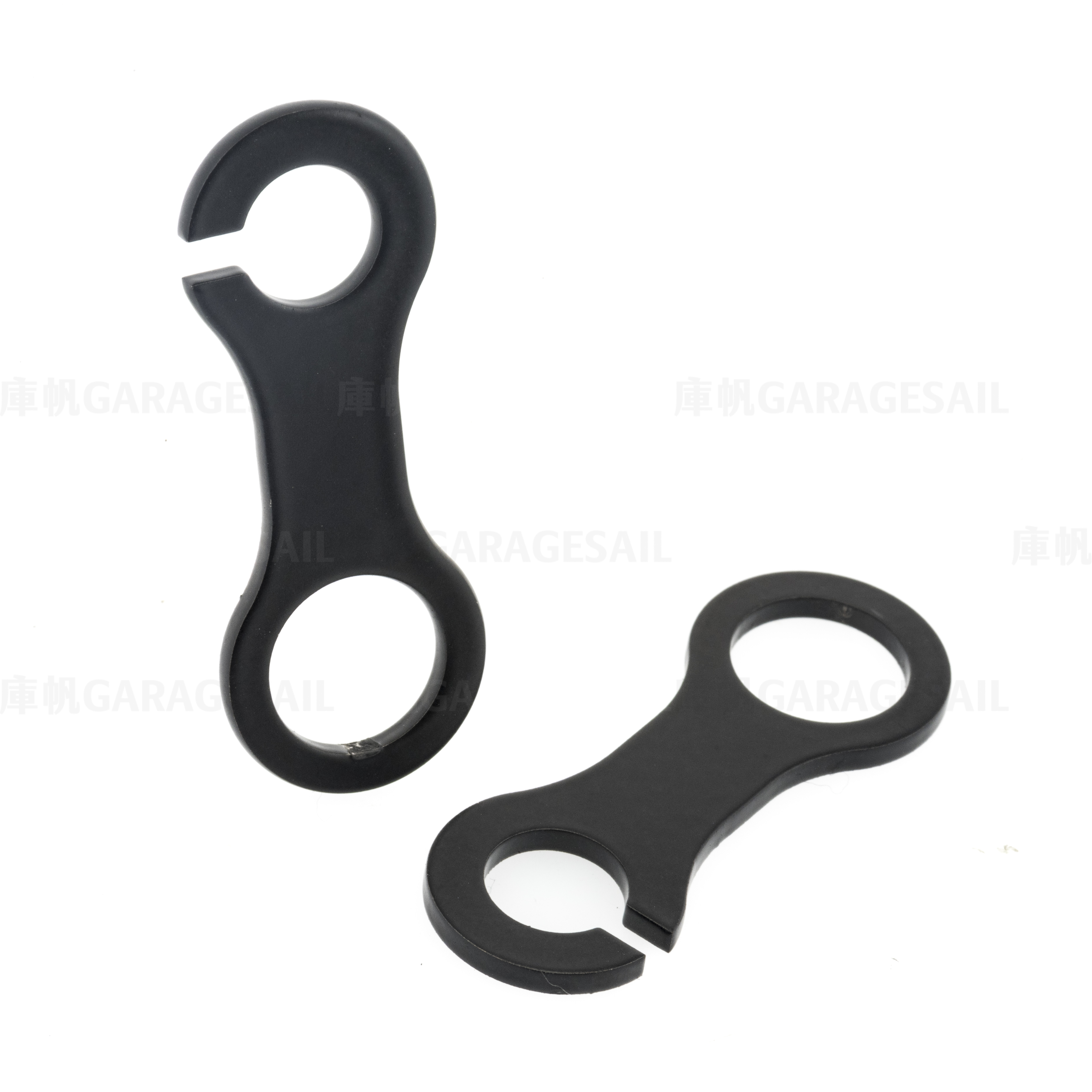 Universal 8-Shaped Bracket - Black