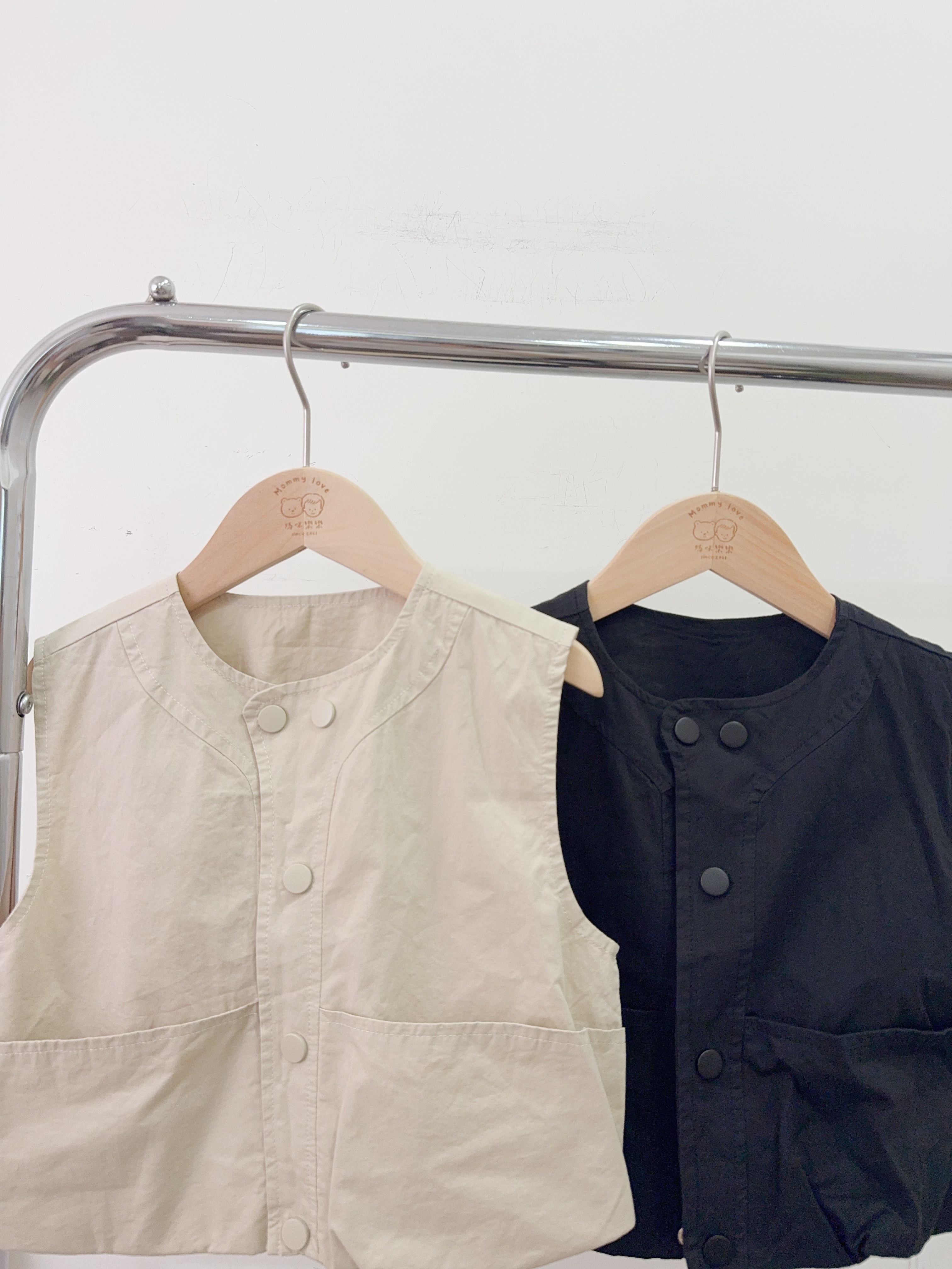 H3101帥氣工裝背心c65