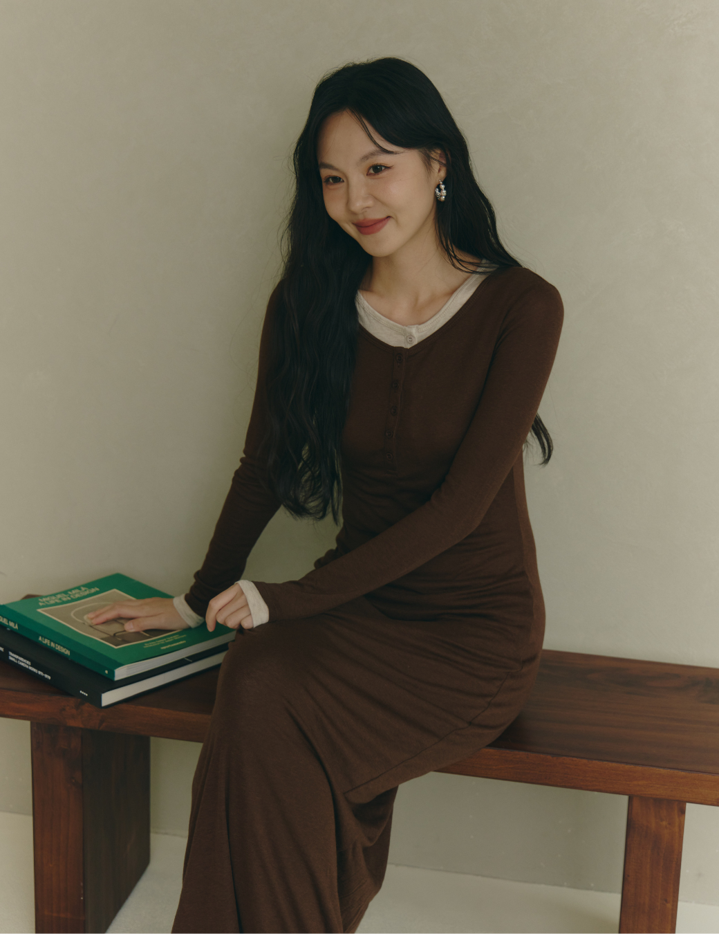 假兩件式軟料長洋裝（咖啡色/4尺寸）