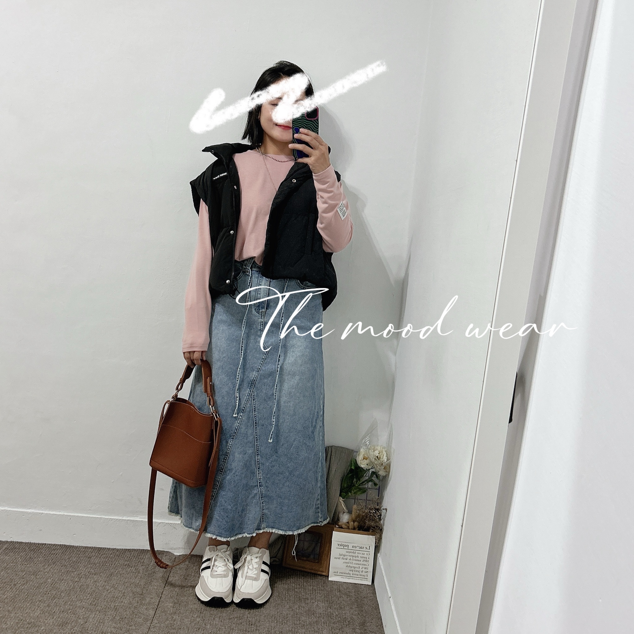 溫差大神器超可愛短版立領鋪棉背心(黑色/紅色)