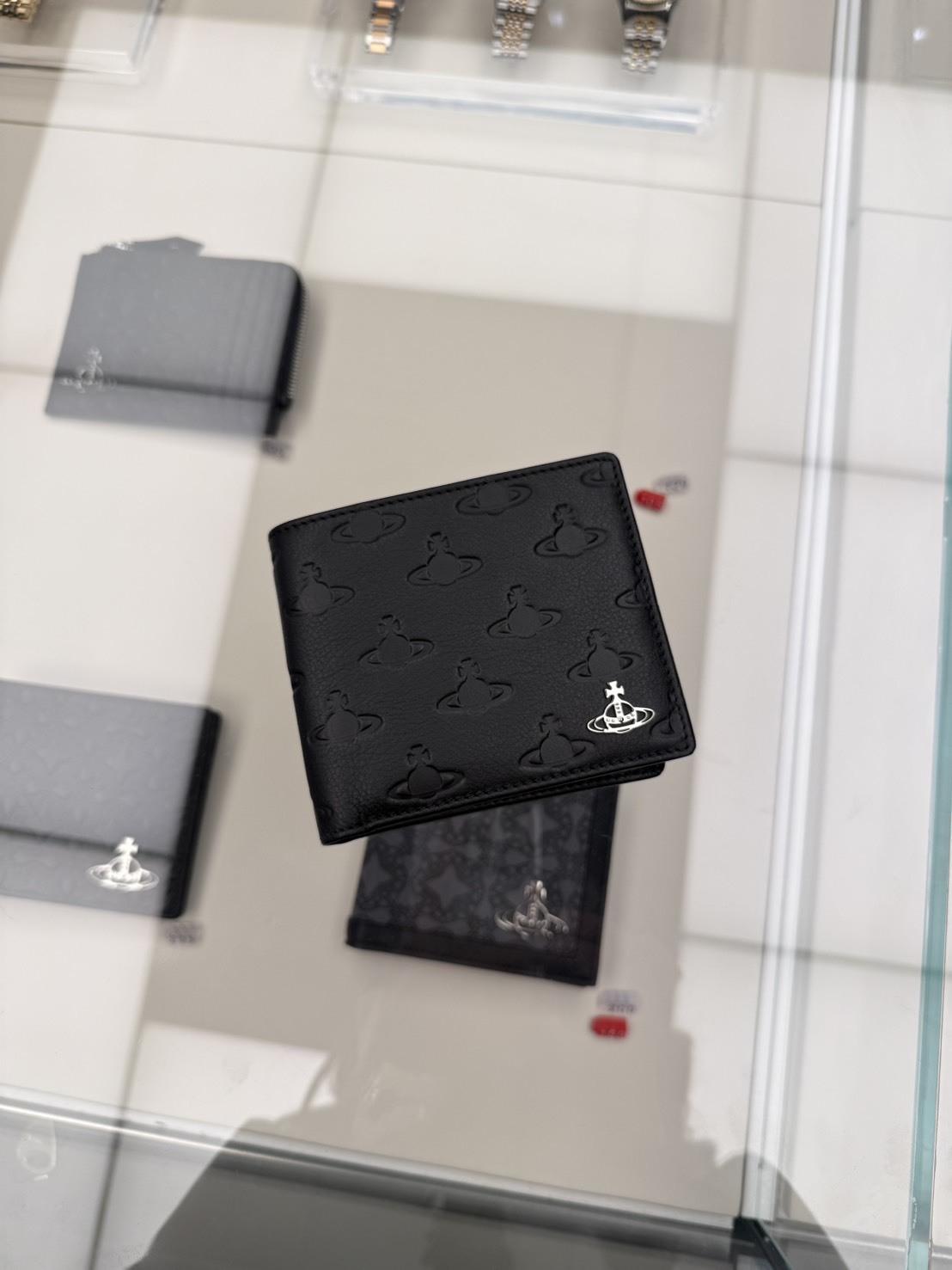 Vivienne Westwood 金屬土星 滿版壓印Logo短夾 錢包