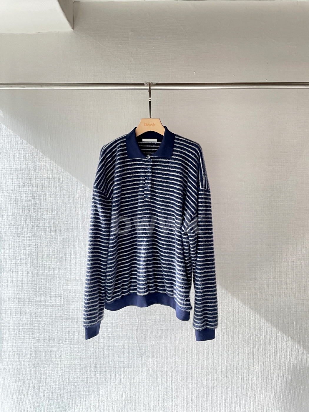 短絨條紋polo針織衫-深藍