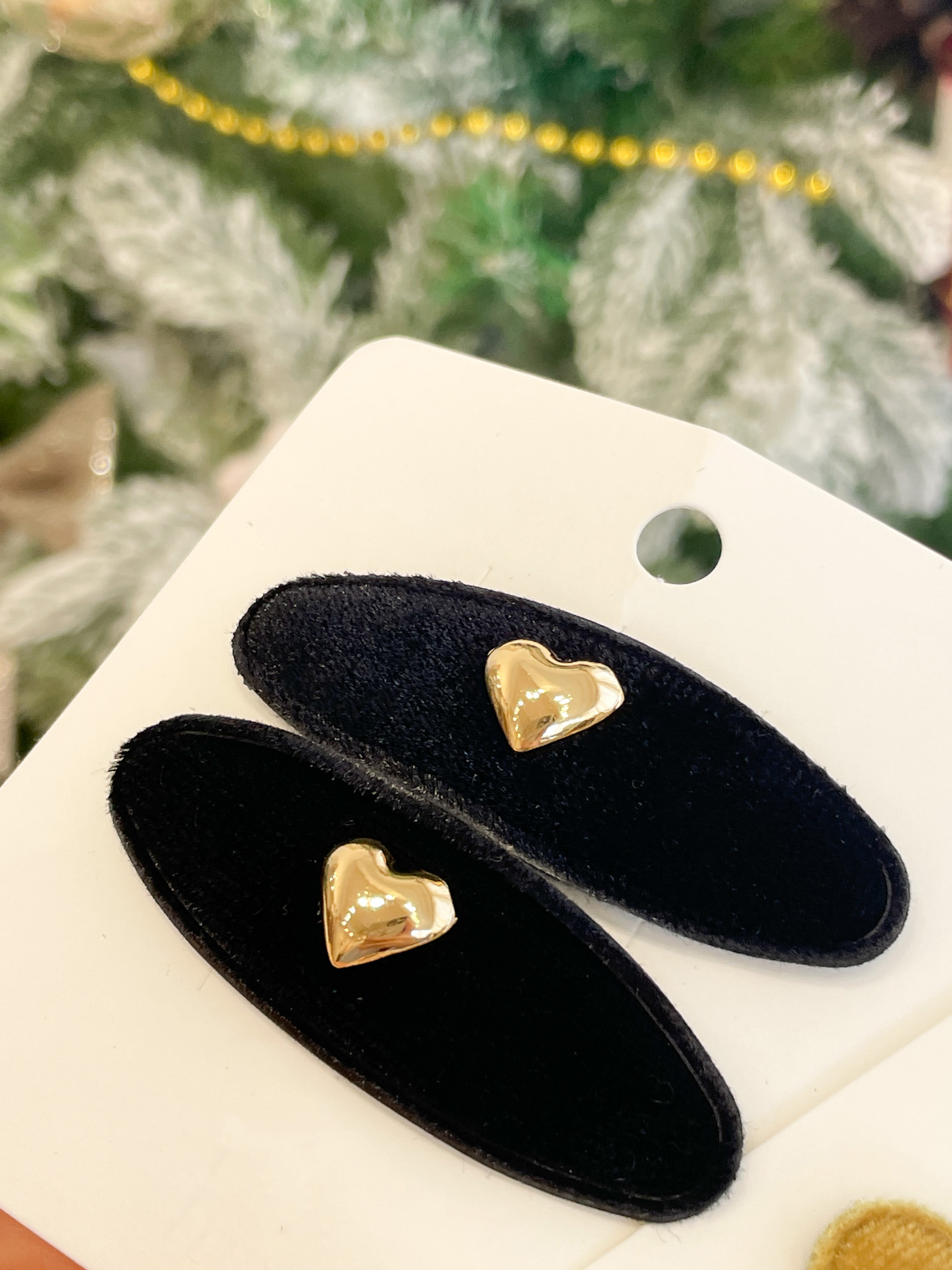 AC173 Golden Velvet Hair Clip