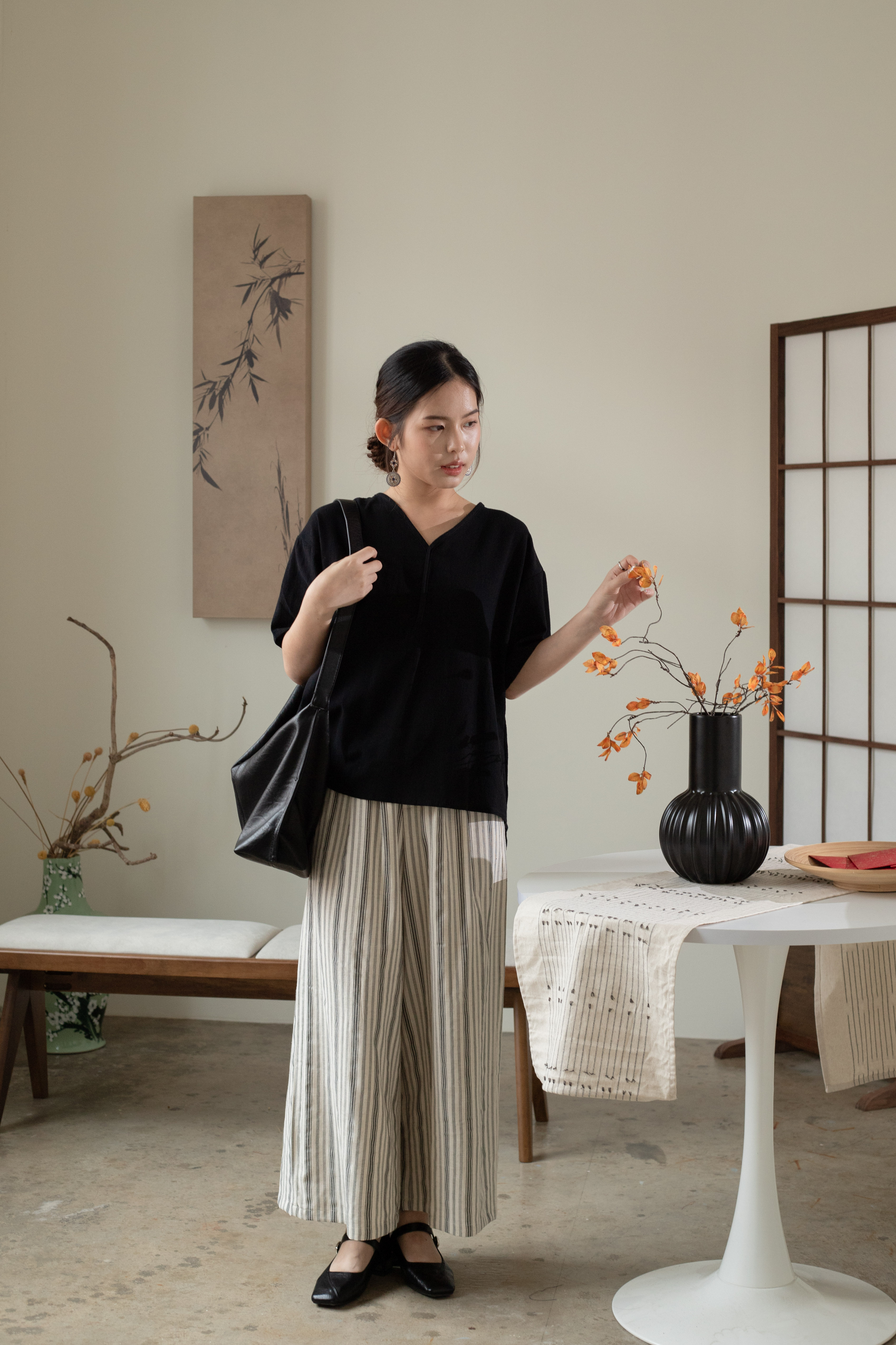 Lilan Dropshoulder Blouse Black -2604BSBLK