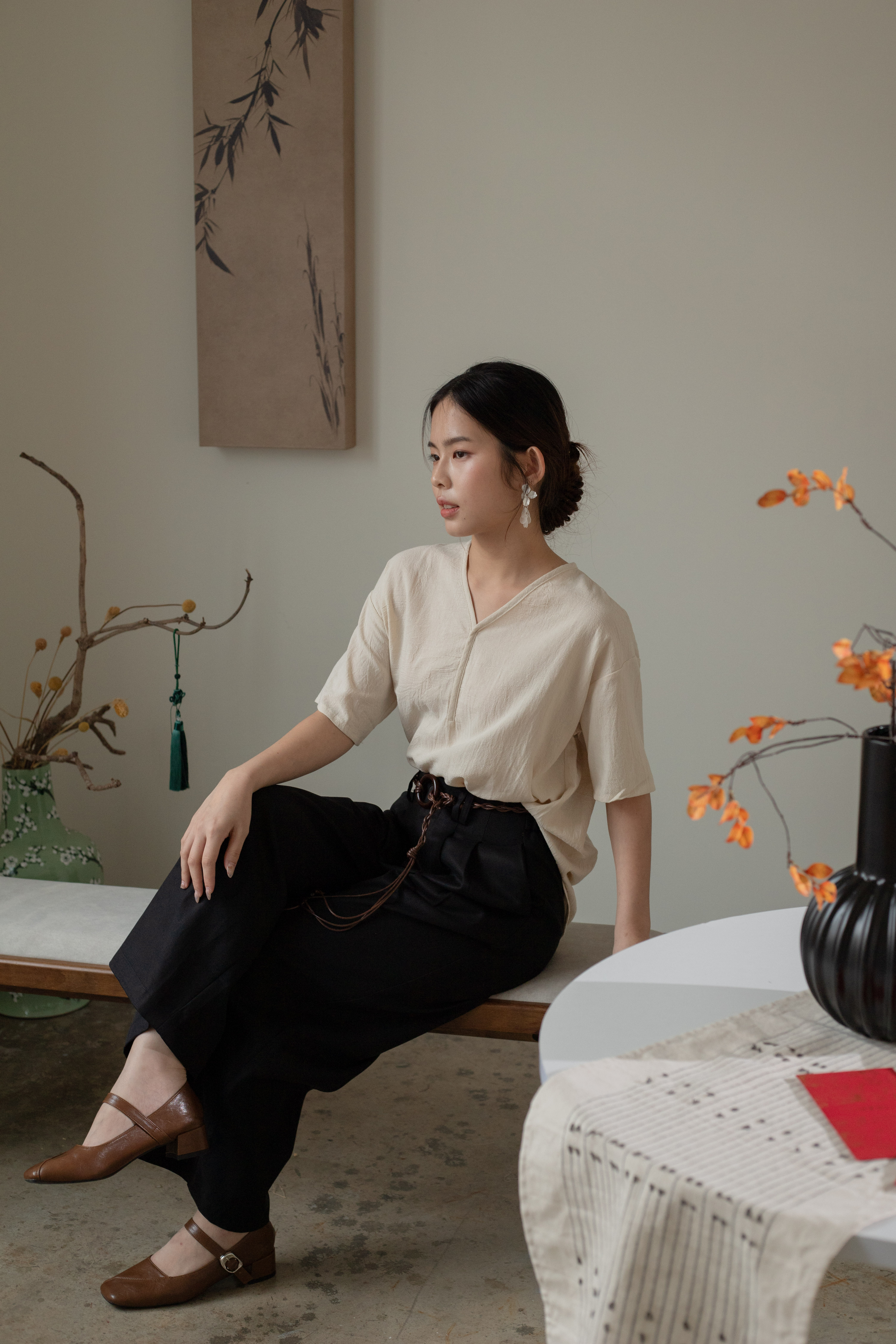 Lilan Dropshoulder Blouse Beige-2604BSBEI