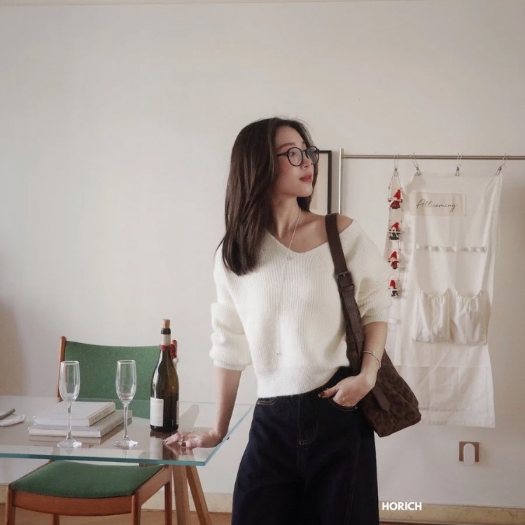 𝗗𝗲𝗰.𝟮𝟯 / 3690-必入！短版可拉一字領針織毛衣(4色) / 杏色