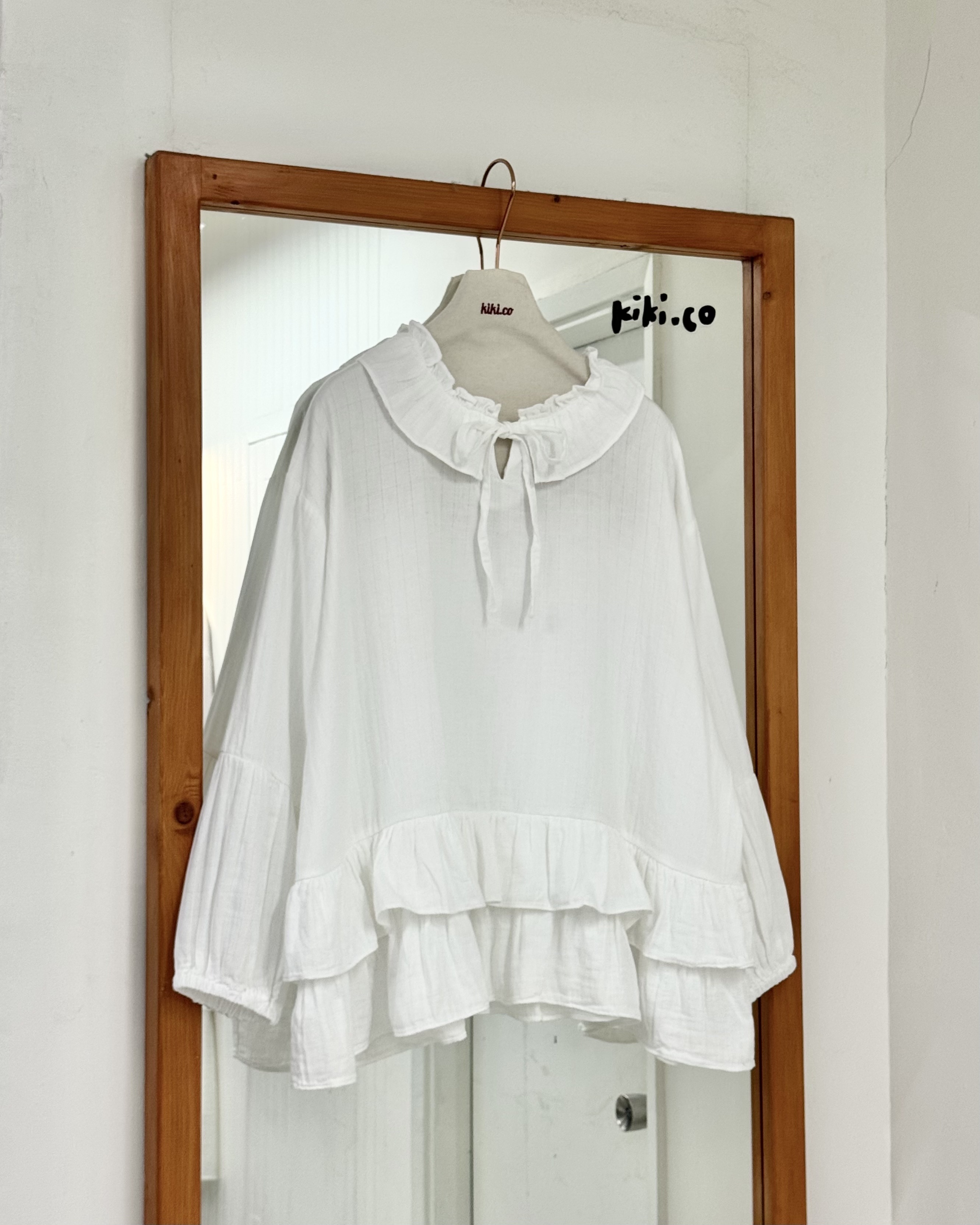 荷葉綁繩領暗格紋雙層花邊上衣