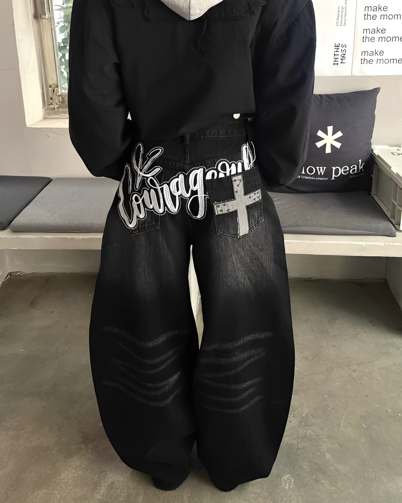 美式 草寫 刺繡 貼布 十字架 水洗 牛仔 長褲