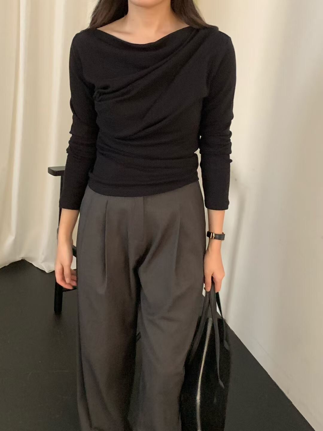 優雅女子抓褶感合身長袖上衣-附綁帶 / 2色