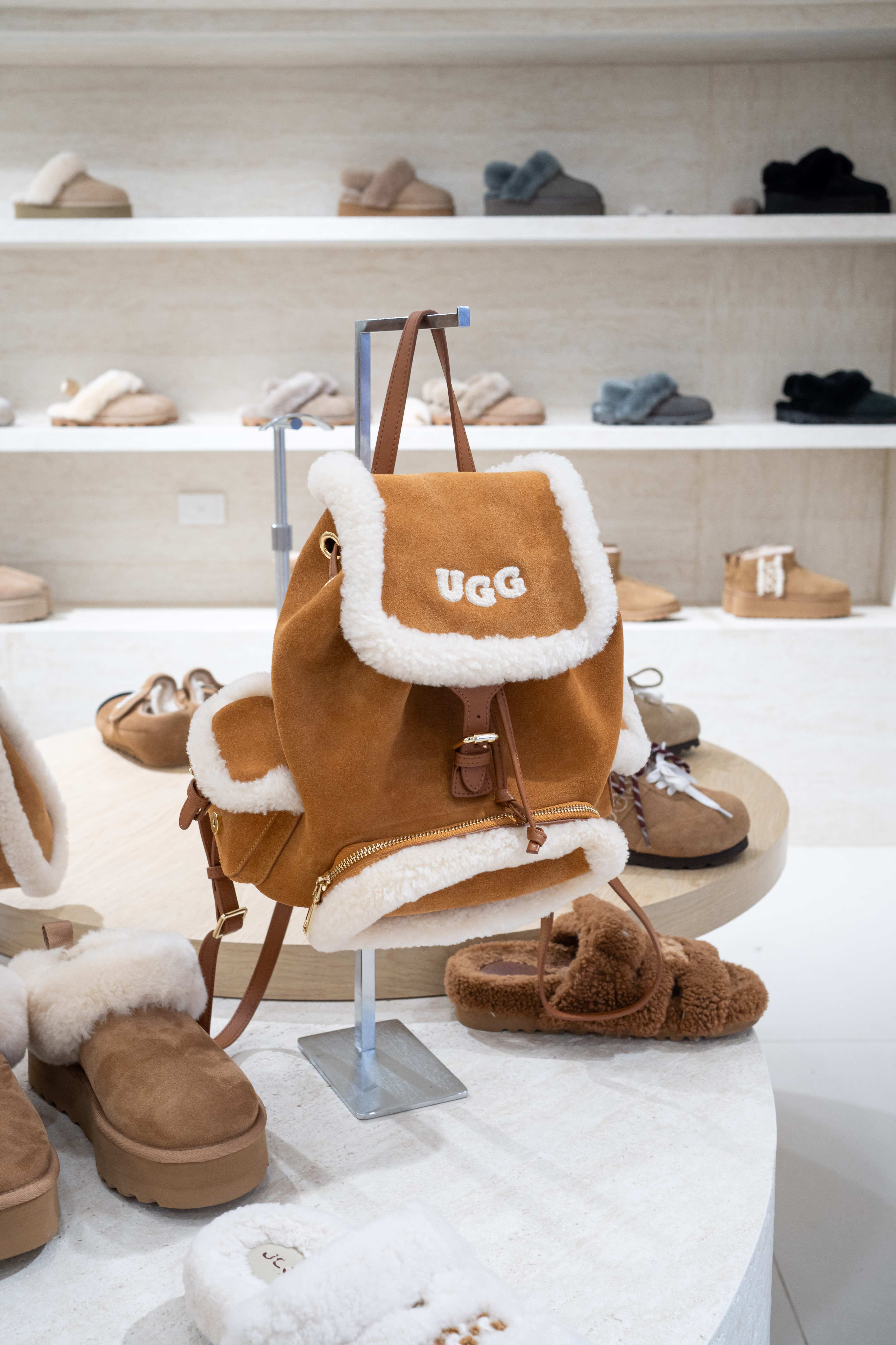 UGG Ozlana Logo-Lettering Backpack