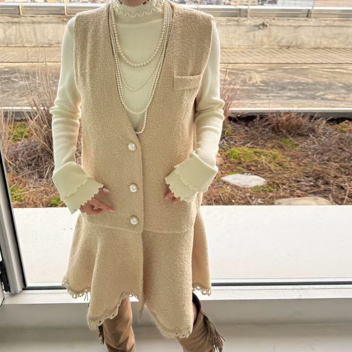 珍珠排釦拼接裙擺V領小香背心裙長洋裝 / 2色