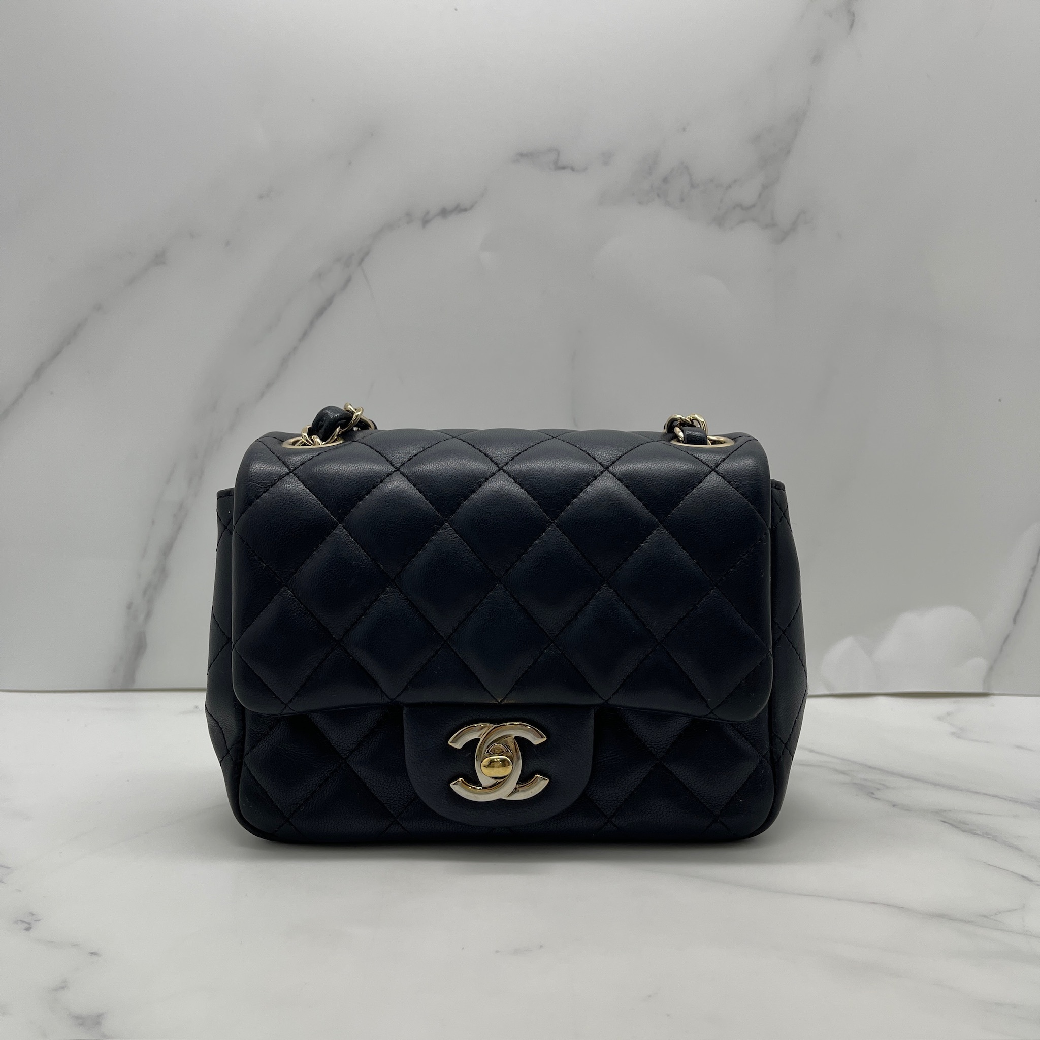Chanel Mini Flap 17 cm（Blk/Ghw）