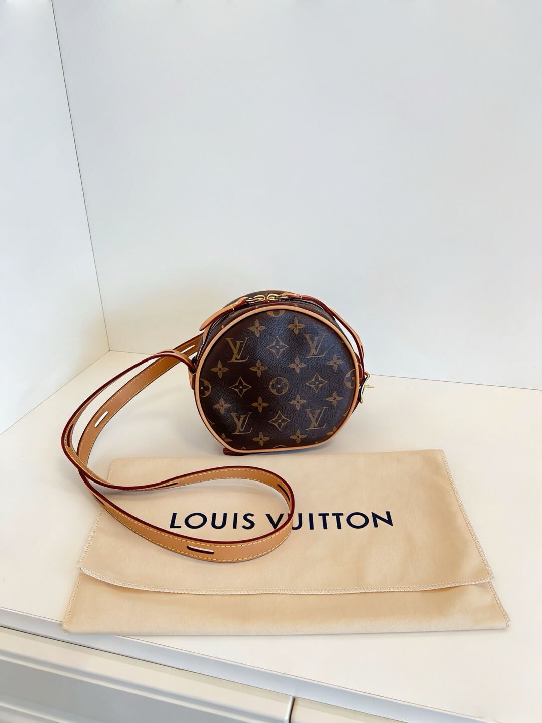 【98新】LV老花圓餅包小號 small經典款斜孭袋