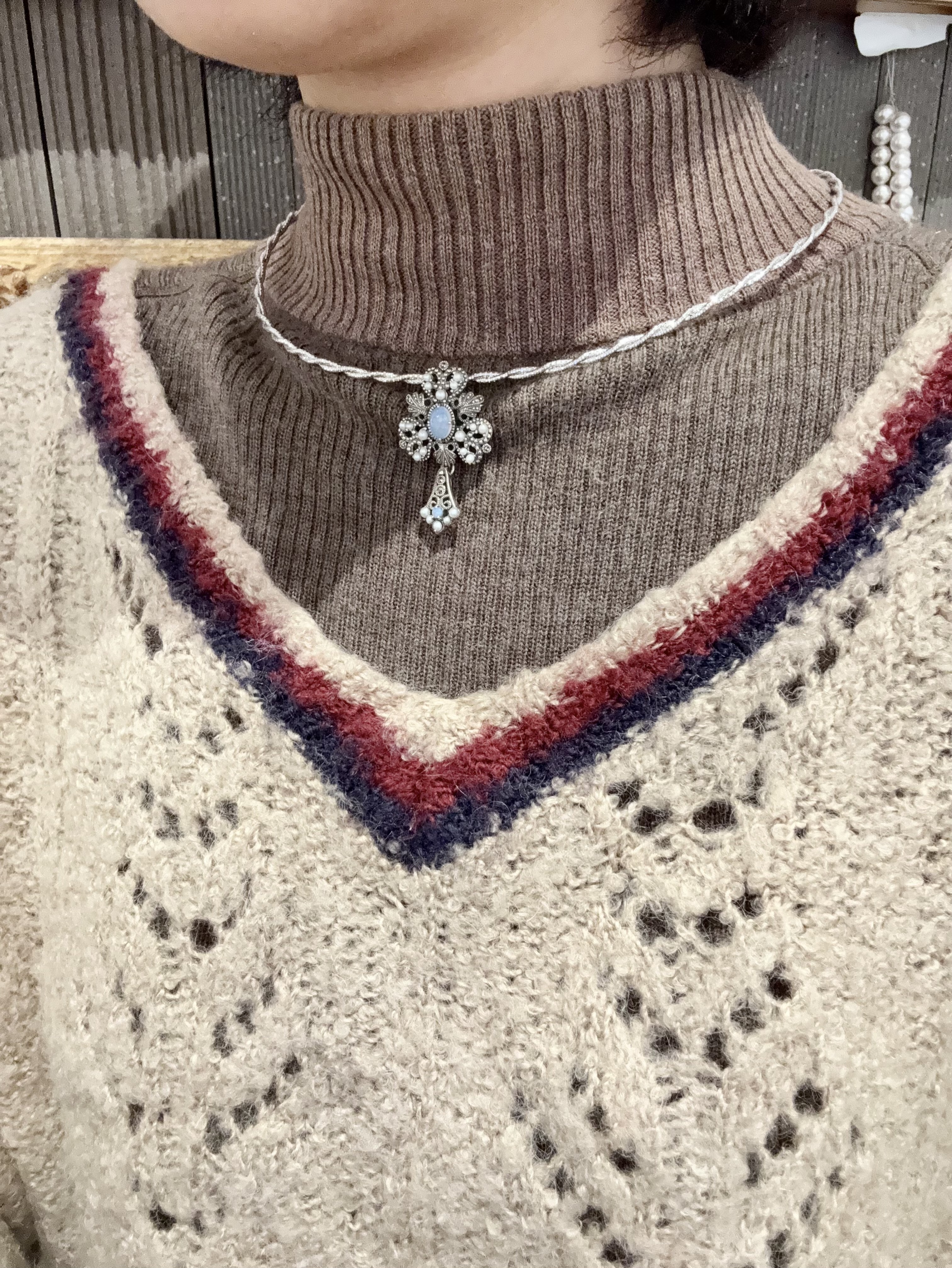 蛋白石典雅十字胸墜（op2121）