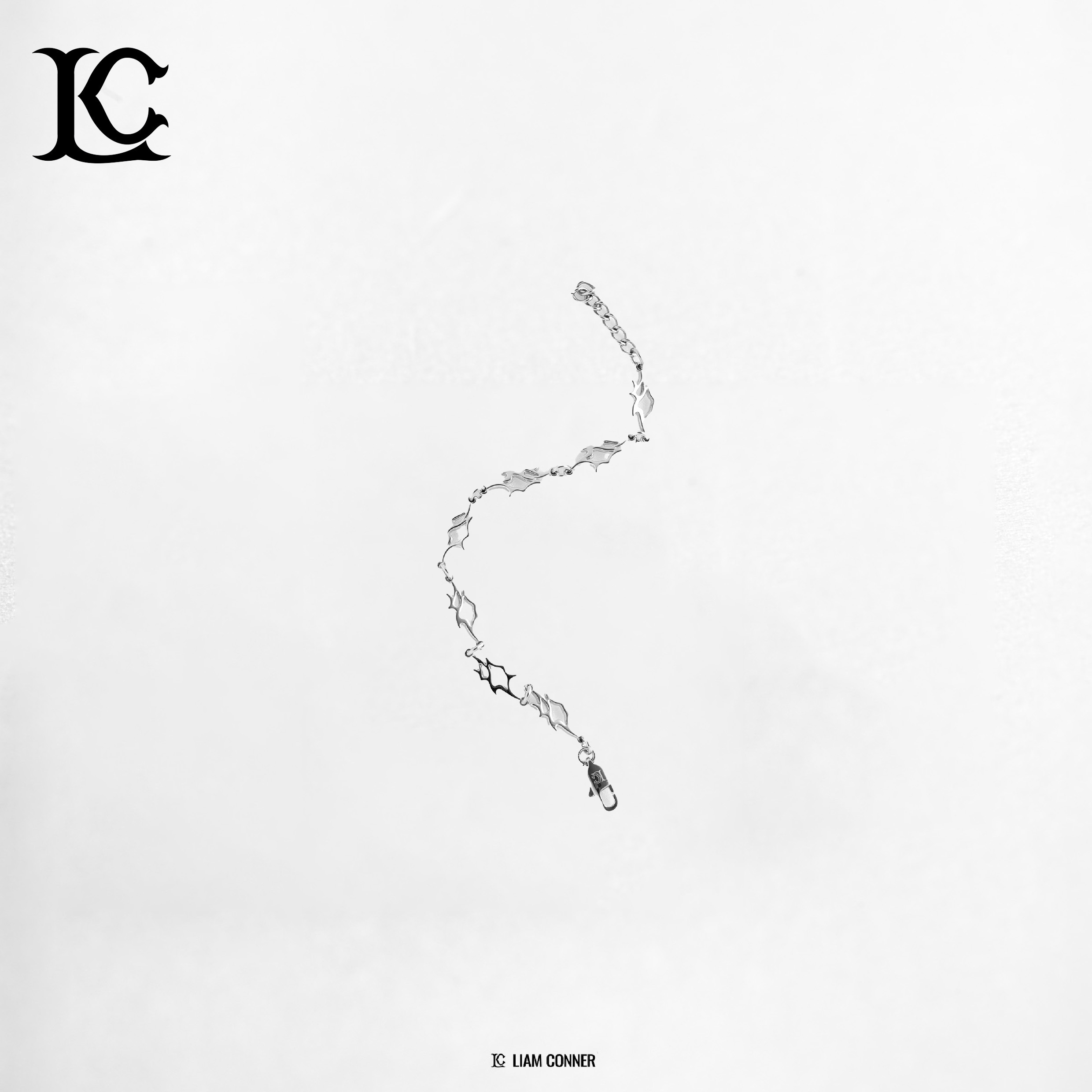 Liam Conner Flame Bracelet 流焰雕花手鍊