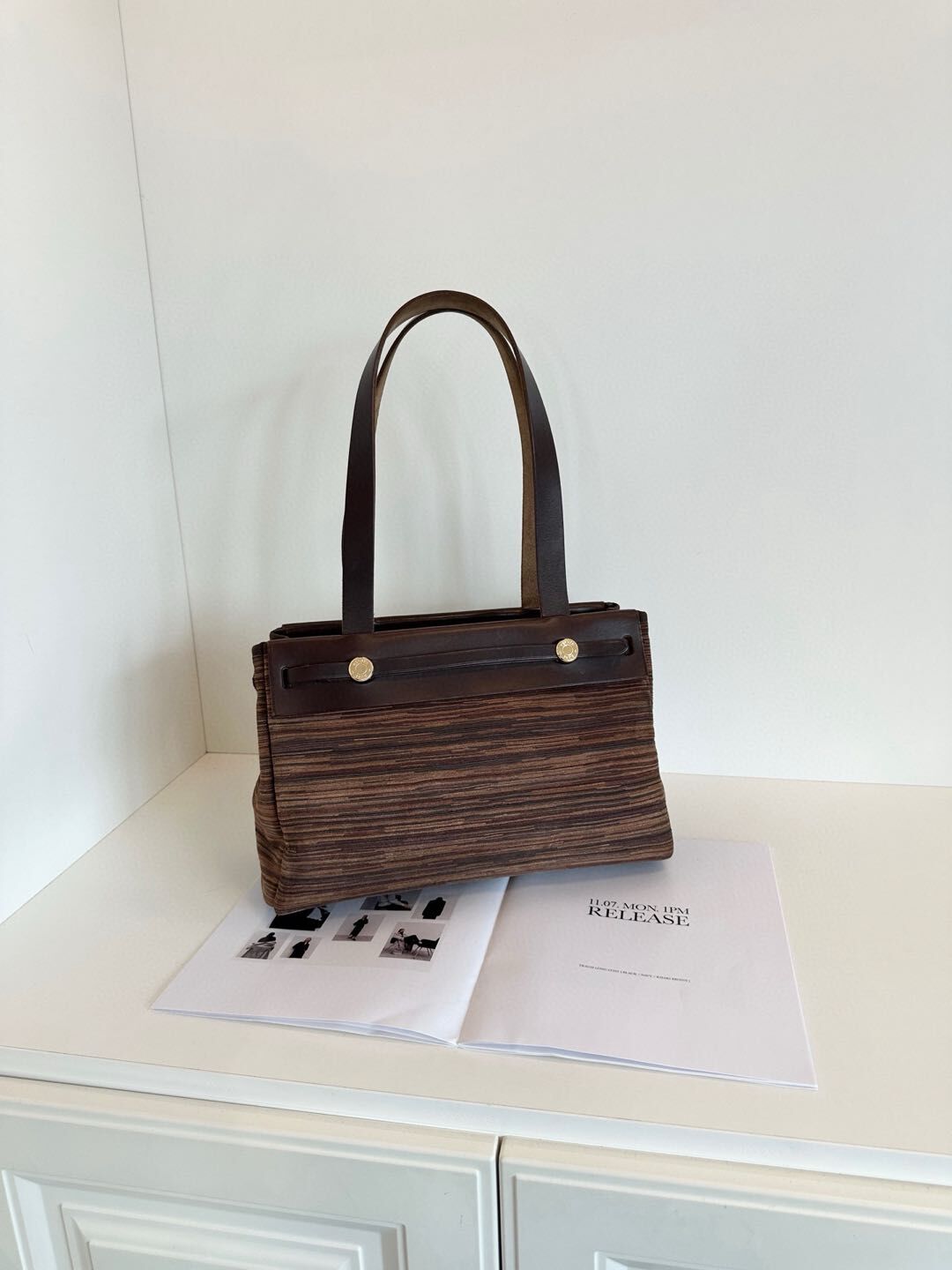 【98新】Hermes 橫版Herbag 深棕大地色銀扣手袋