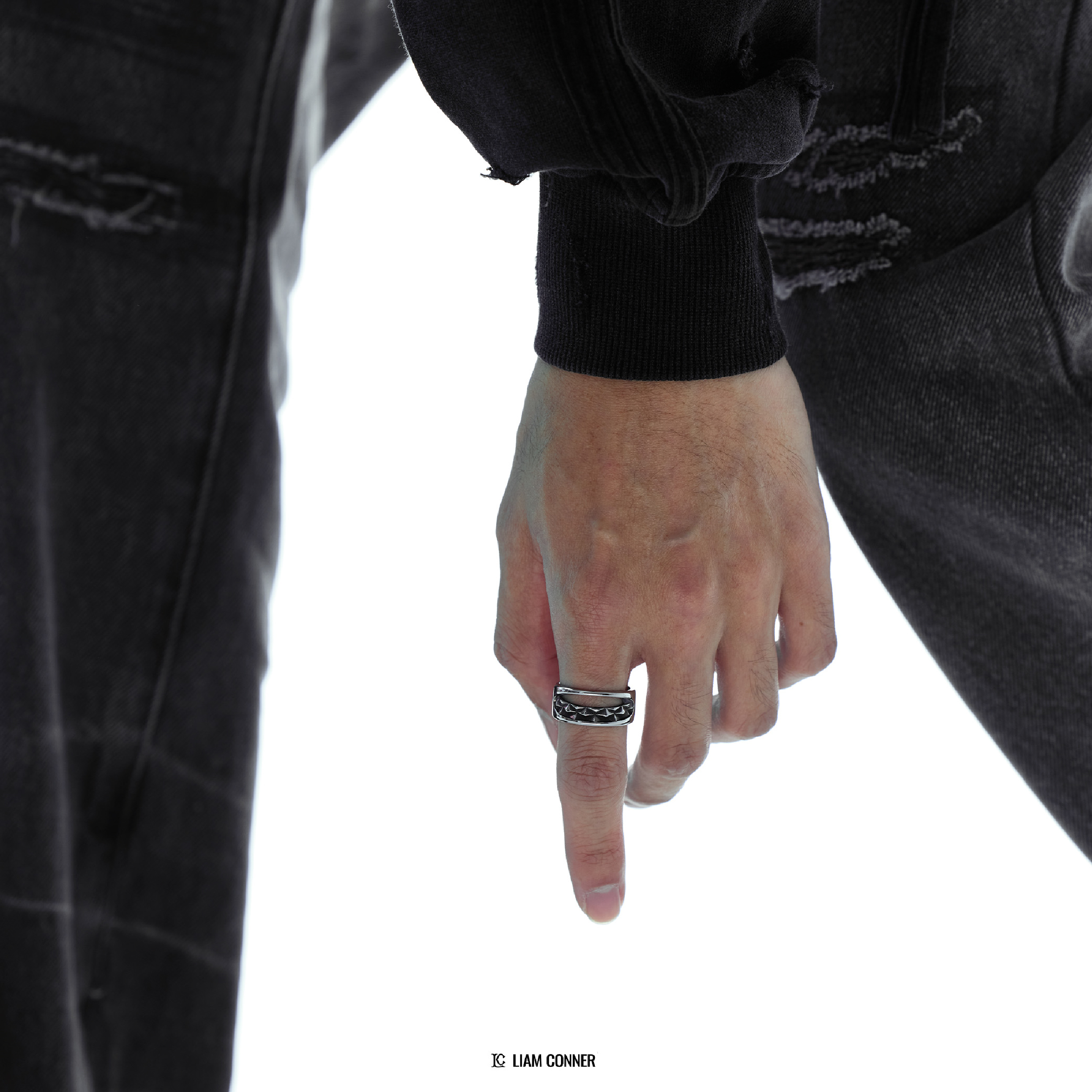 Liam Conner Decorative Rivet Rings 立體鉚釘戒指
