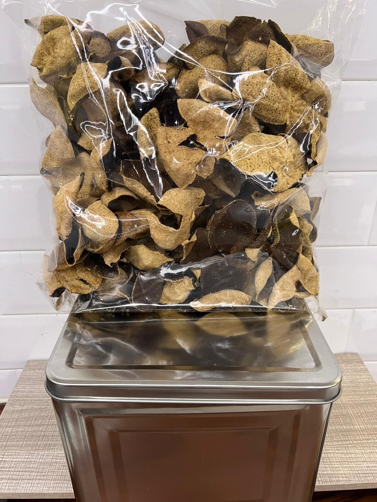 【直播】LL122347 新會6年大紅皮500克 (送儲存罐一個)