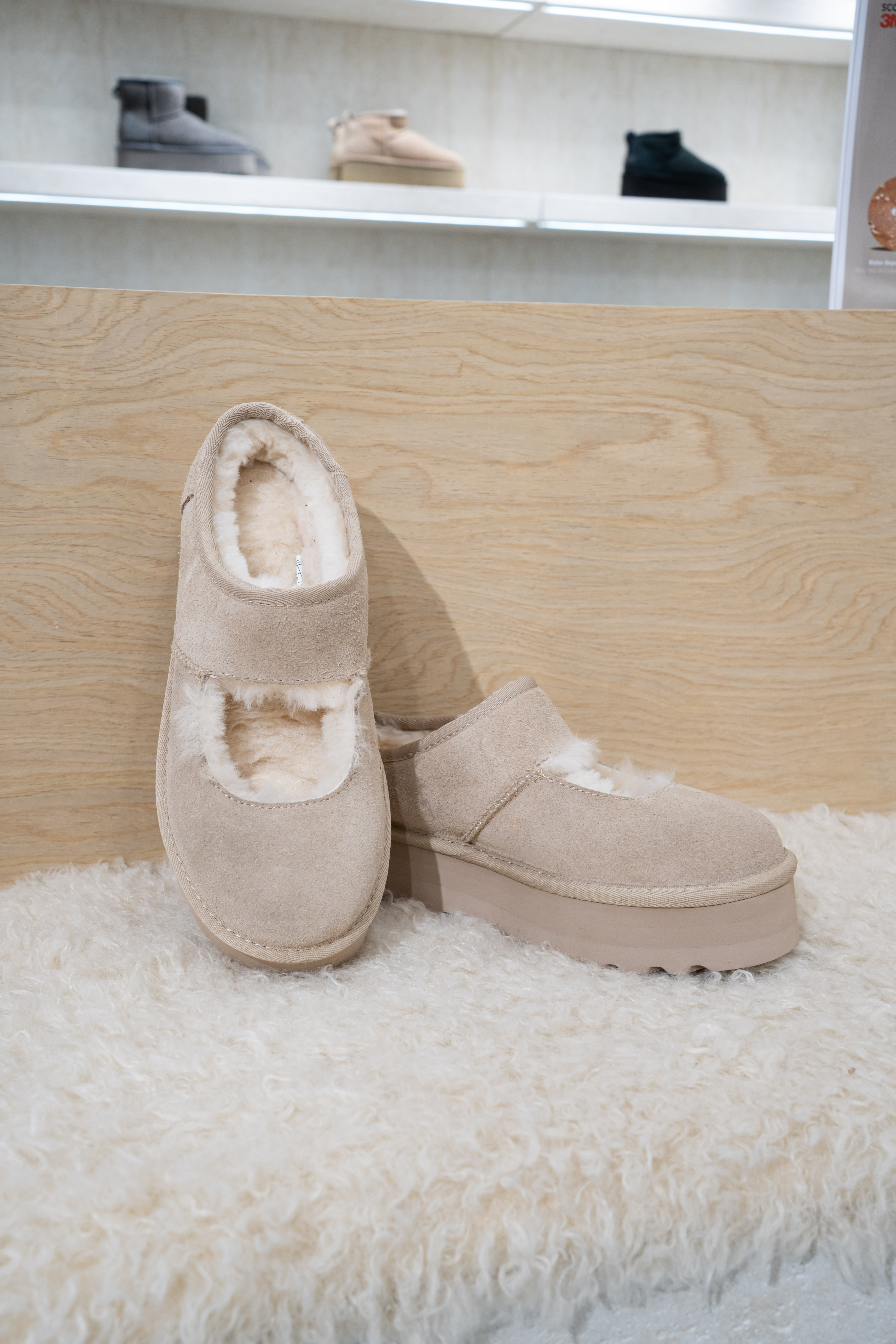 【2色入】UGG Ozlana Classic Platform MaryJane