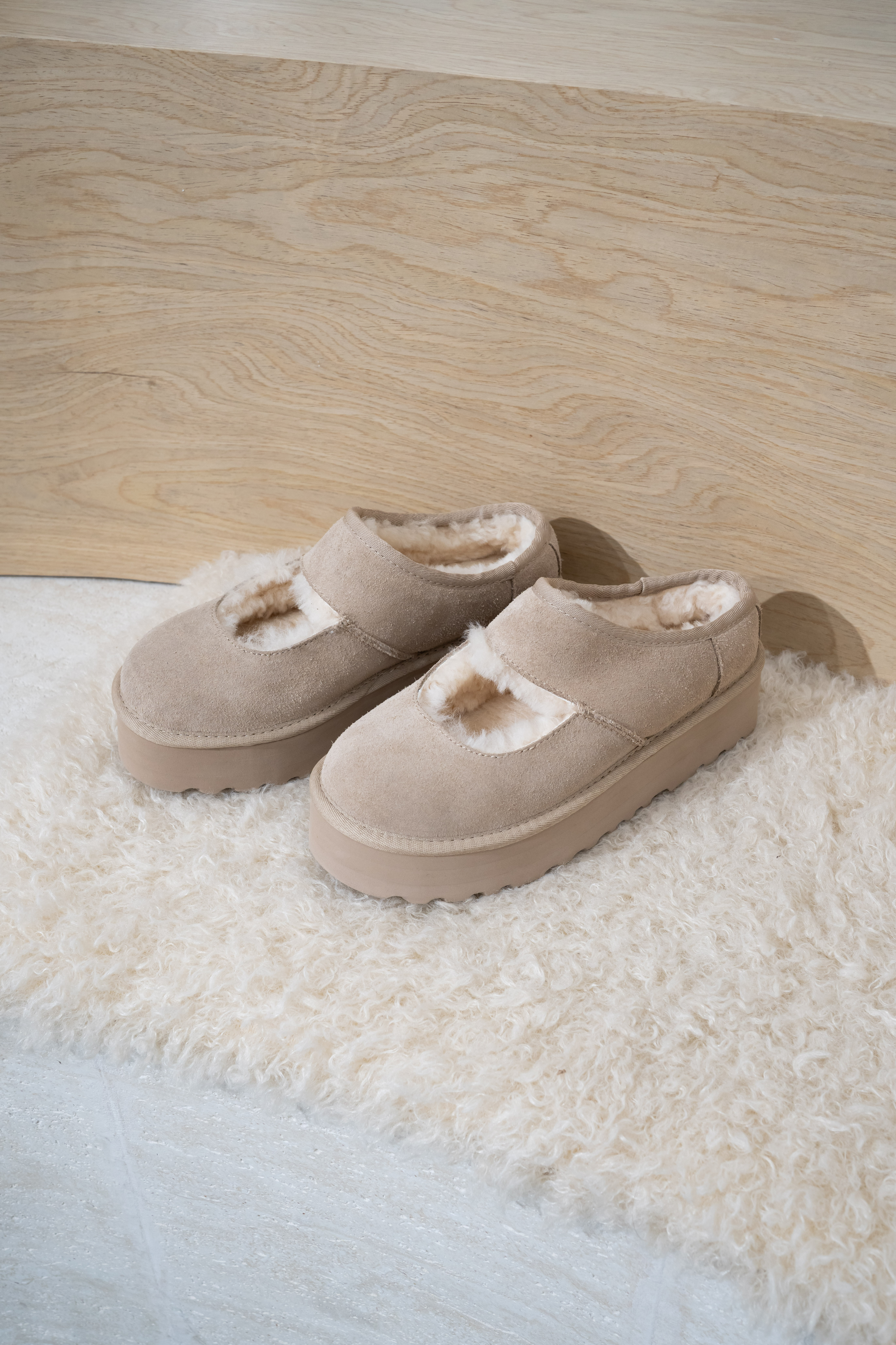 【2色入】UGG Ozlana Classic Platform MaryJane