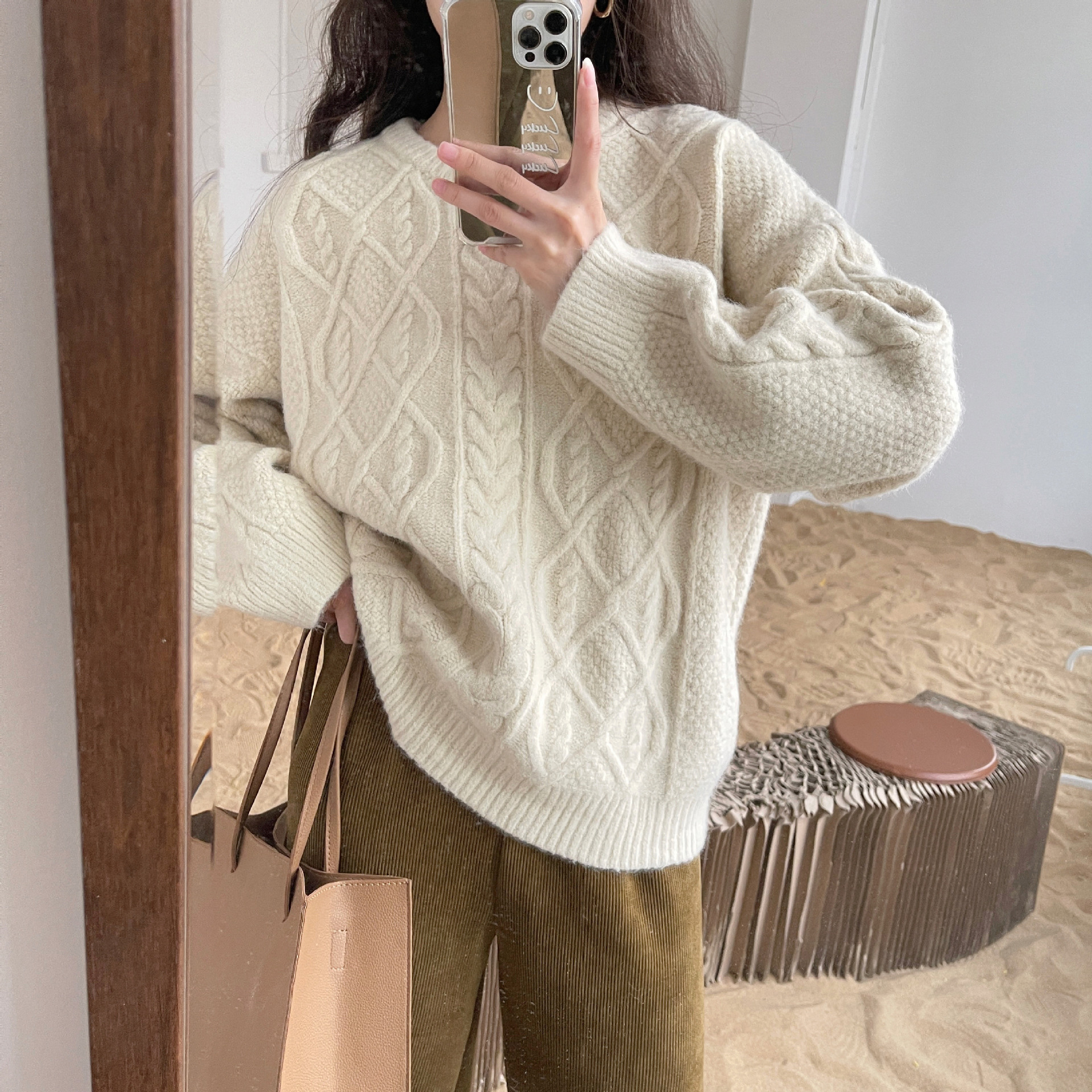 ᴷᴼᴿᴱᴬ 🇰🇷柔霧天空藍麻花寬版針織上衣