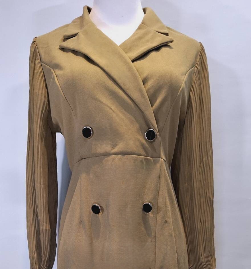 韓系氣質壓褶袖修身開衩洋裝 C61