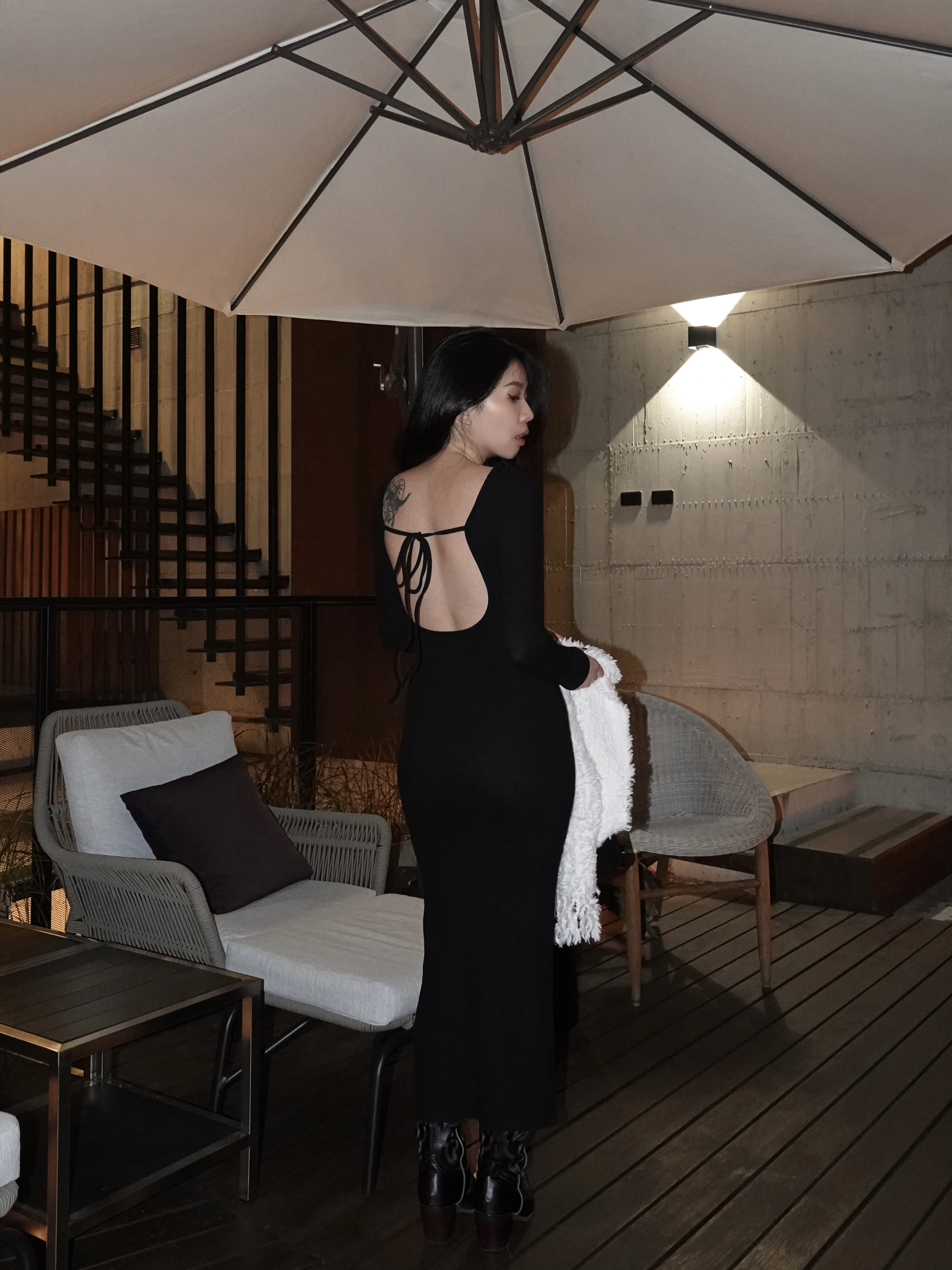 𝑔𝑜𝓇𝑔𝑒𝑜𝓊𝓈🥂歐美大露背綁帶開衩洋裝(2色)