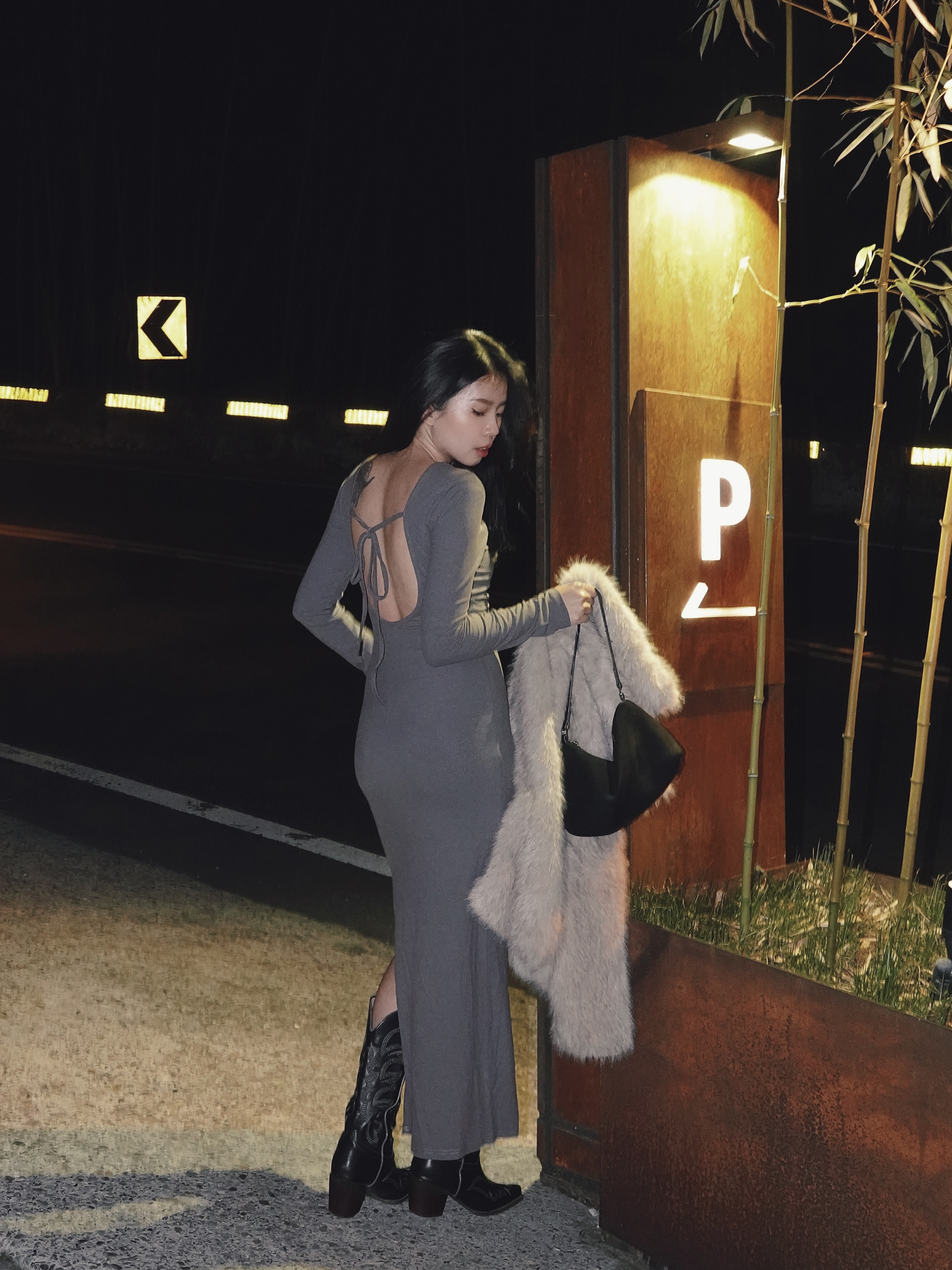 𝑔𝑜𝓇𝑔𝑒𝑜𝓊𝓈🥂歐美大露背綁帶開衩洋裝(2色)