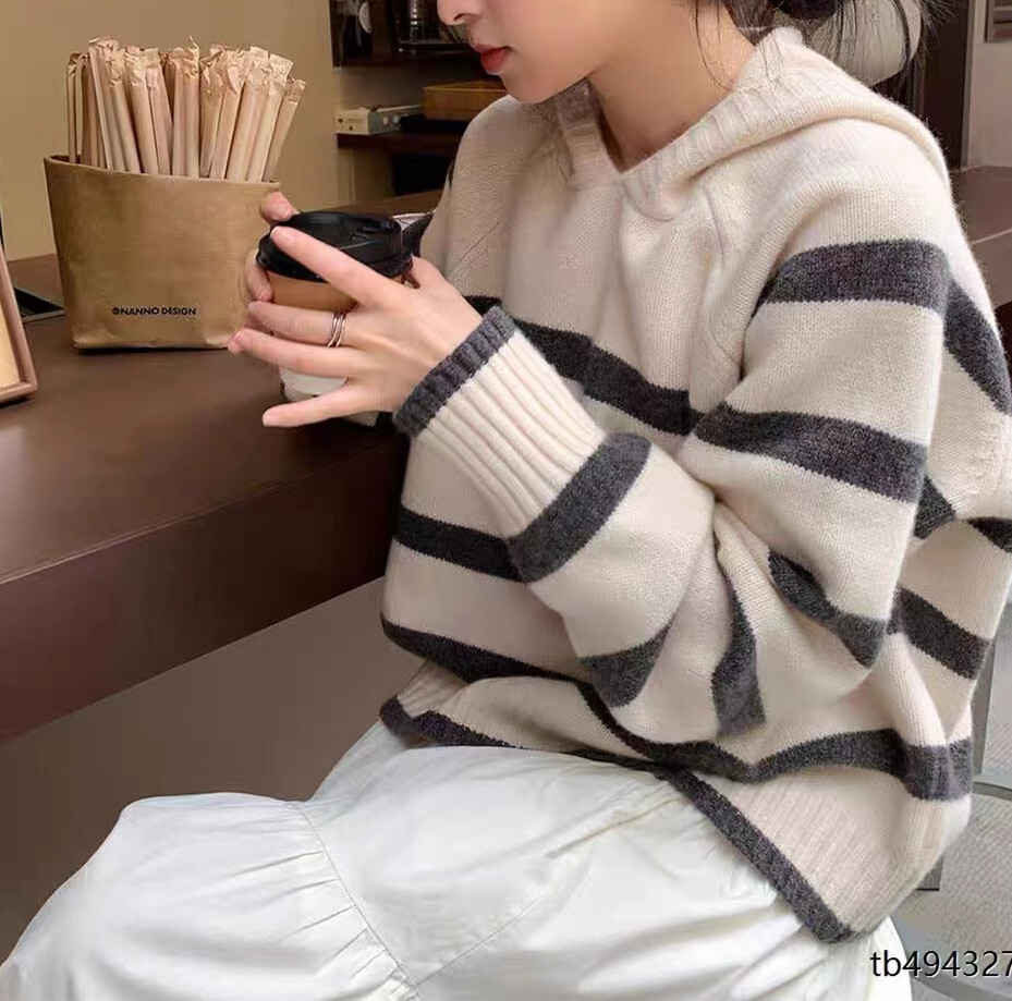 ᴷᴼᴿᴱᴬ 🇰🇷簡約率性休閒橫條紋連帽針織上衣 （兩色）