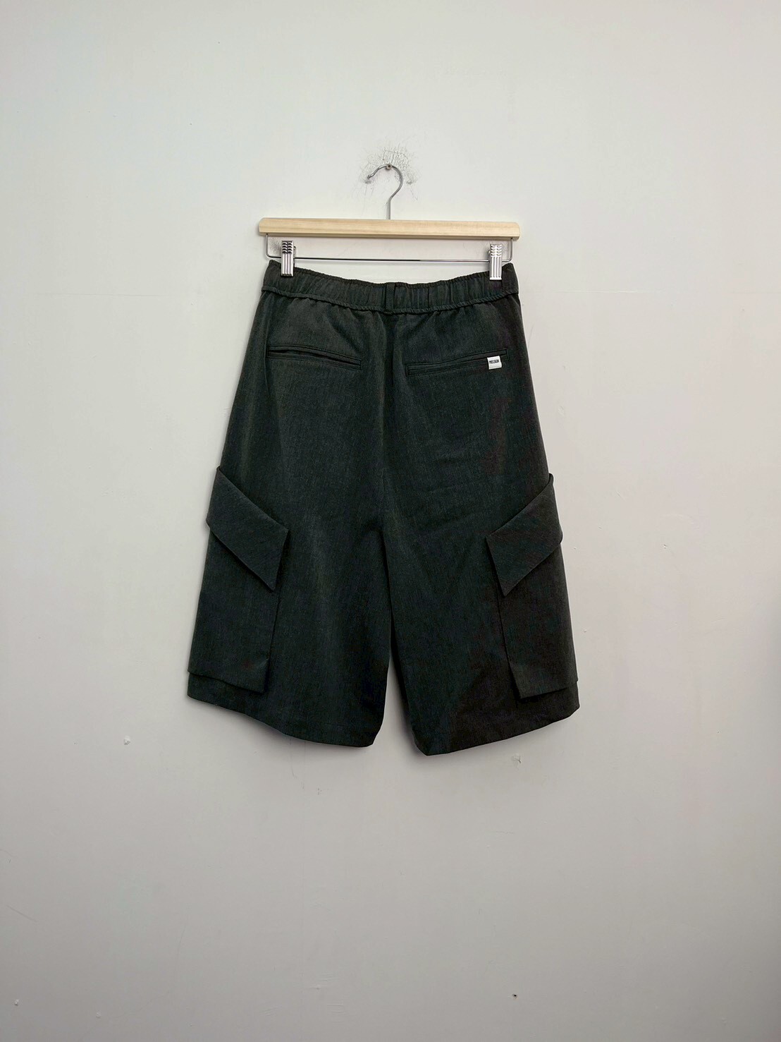 MELSIGN - Pocket Baggy Shorts SIZE S