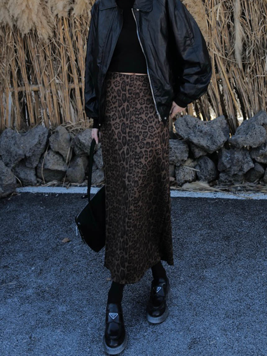 咖豹紋鹿皮絨直筒裙-咖啡